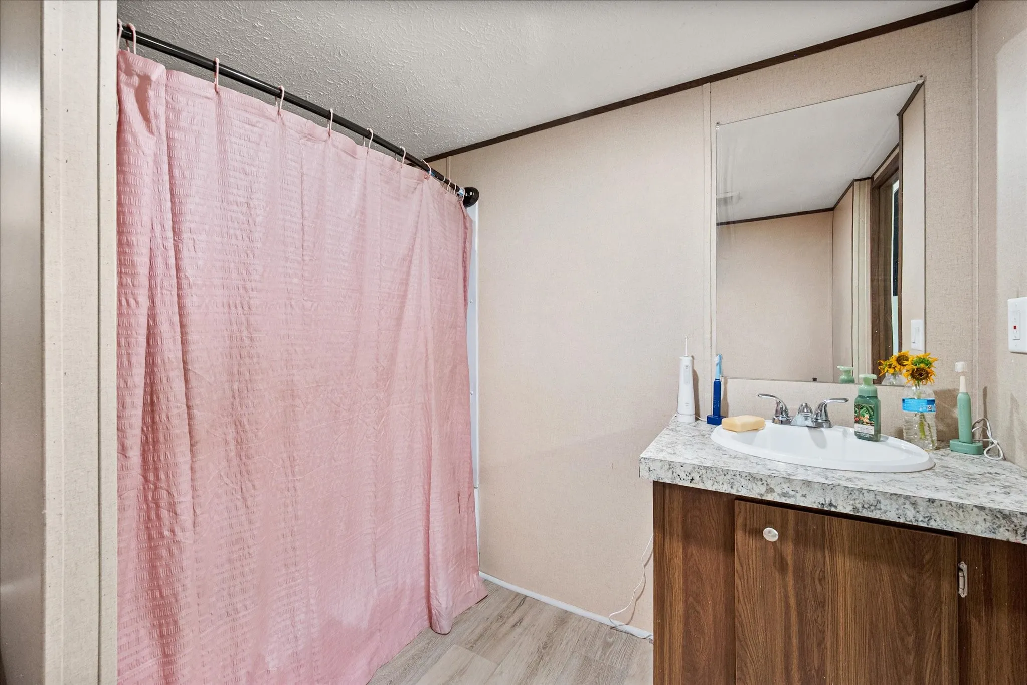 Manufactured Home For Sale in Navarro County , 212 SE County Road 3048a, Corsicana, Texas 75109, 3 Bedrooms, 2 Bathrooms, Garage spaces, 1,400 Sqft, built in 2024, Price $205,000, mls#21337086, Real Estate Agent in Corsicana, Homes For Sale in Navarro county, Homes For Sale in Corsicana, Realtor in Corsicana Texas, Real Estate Brokerage Independent Realty Texas, Luminita Cordes Realtor