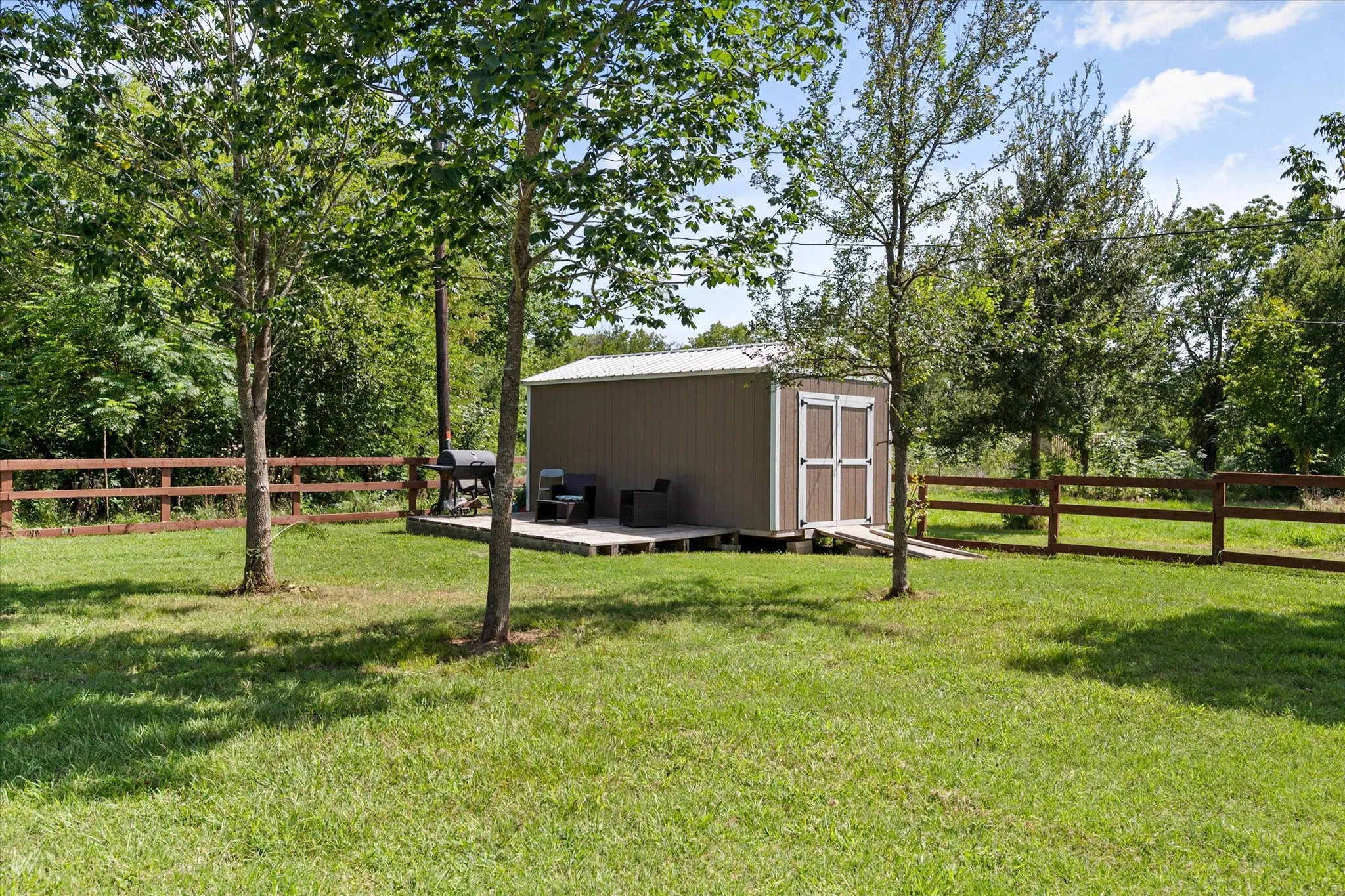 Manufactured Home For Sale in Navarro County , 212 SE County Road 3048a, Corsicana, Texas 75109, 3 Bedrooms, 2 Bathrooms, Garage spaces, 1,400 Sqft, built in 2024, Price $205,000, mls#21337086, Real Estate Agent in Corsicana, Homes For Sale in Navarro county, Homes For Sale in Corsicana, Realtor in Corsicana Texas, Real Estate Brokerage Independent Realty Texas, Luminita Cordes Realtor