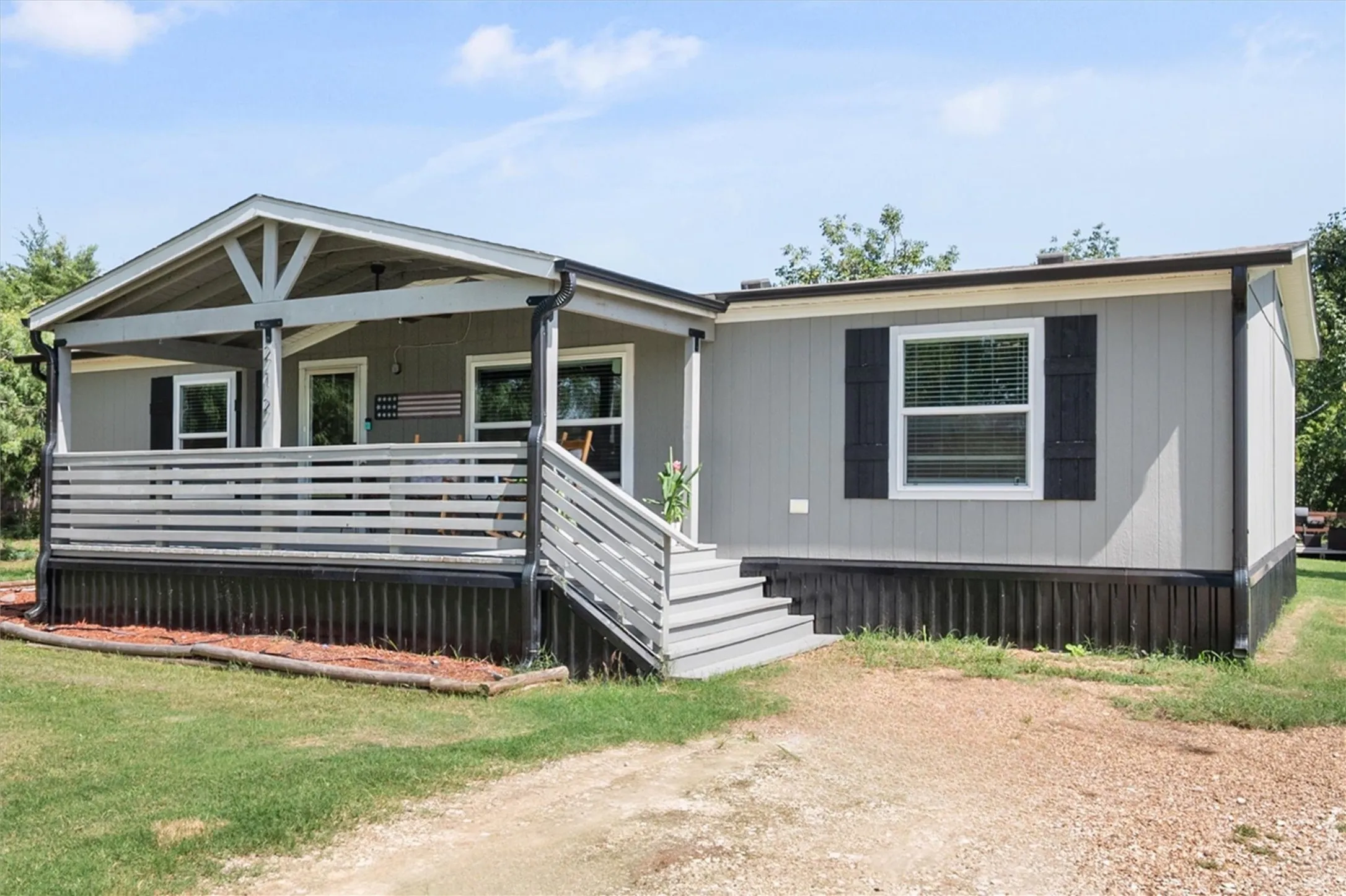 Manufactured Home For Sale in Navarro County , 212 SE County Road 3048a, Corsicana, Texas 75109, 3 Bedrooms, 2 Bathrooms, Garage spaces, 1,400 Sqft, built in 2024, Price $205,000, mls#21337086, Real Estate Agent in Corsicana, Homes For Sale in Navarro county, Homes For Sale in Corsicana, Realtor in Corsicana Texas, Real Estate Brokerage Independent Realty Texas, Luminita Cordes Realtor