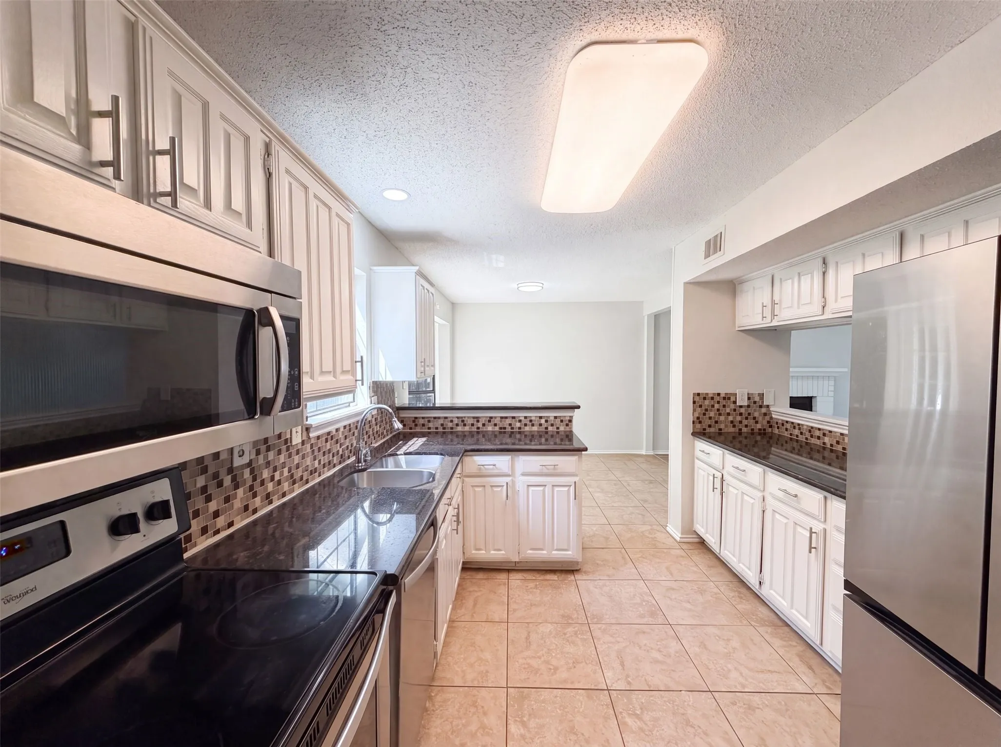 Single Family Residence For Sale in Tarrant County , 4300 Windwillow Court, Fort Worth, Texas 76137, 4 Bedroom, 2 Bathroom, 2 Garage spaces, 2,050 Sqft, built in 1987, mls#21337442, Real Estate Agent in Fort Worth, Homes For Sale in Tarrant county, Homes For Sale in Fort Worth, Realtor in Fort Worth Texas, Real Estate Brokerage Independent Realty Texas, Luminita Cordes Realtor