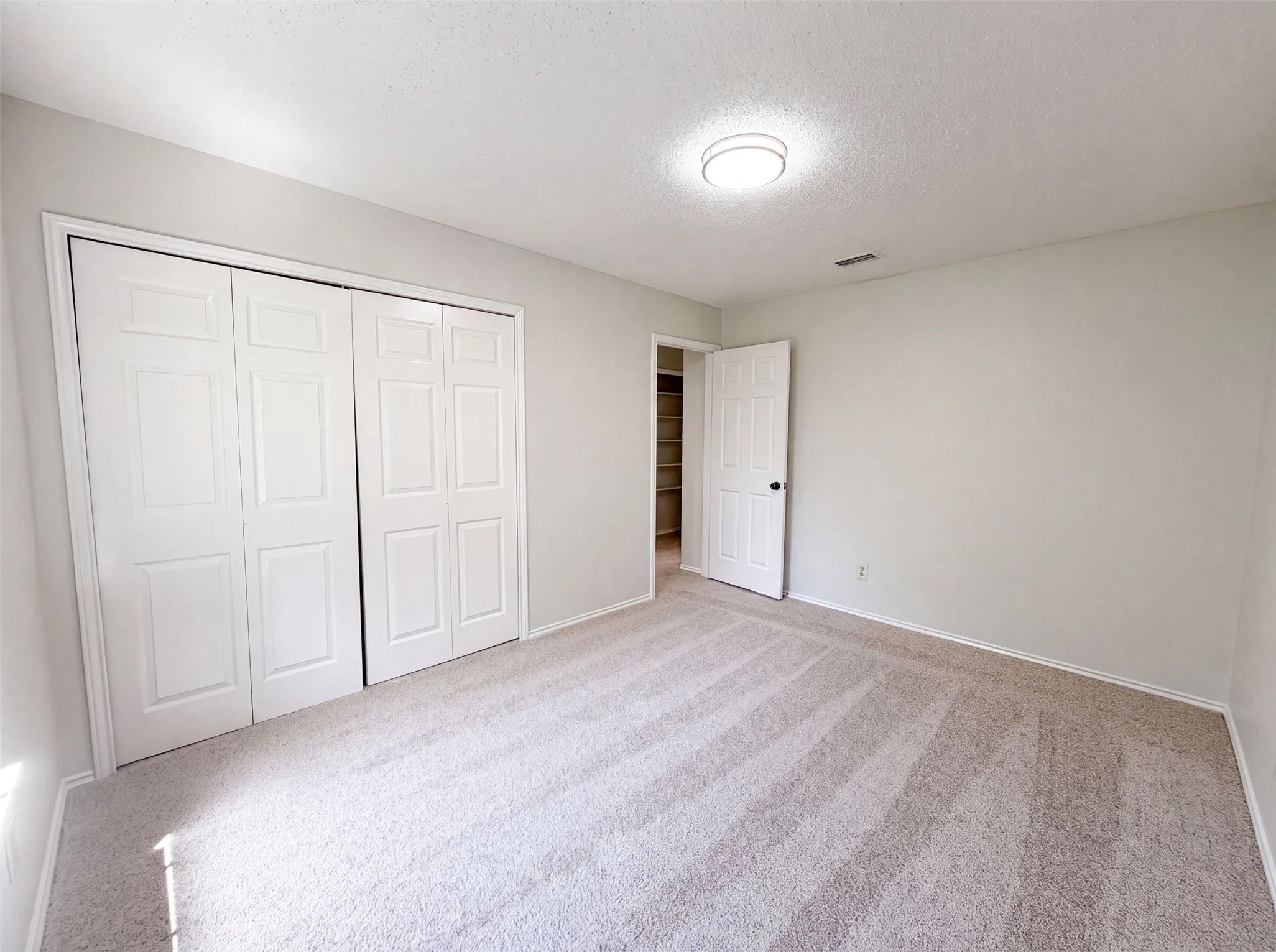 Single Family Residence For Sale in Tarrant County , 4300 Windwillow Court, Fort Worth, Texas 76137, 4 Bedroom, 2 Bathroom, 2 Garage spaces, 2,050 Sqft, built in 1987, mls#21337442, Real Estate Agent in Fort Worth, Homes For Sale in Tarrant county, Homes For Sale in Fort Worth, Realtor in Fort Worth Texas, Real Estate Brokerage Independent Realty Texas, Luminita Cordes Realtor