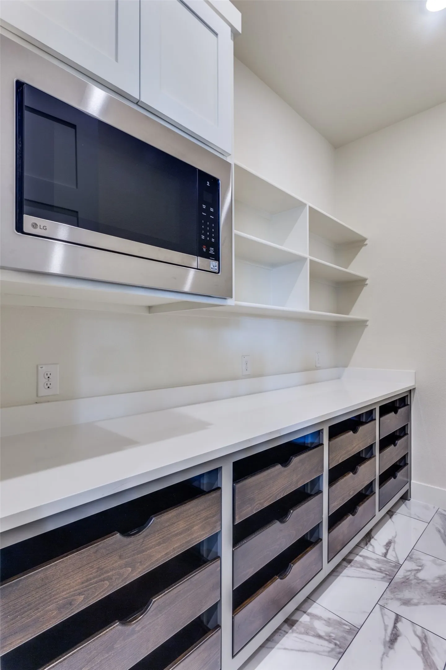 Single Family Residence For Sale in Parker County , 1037 Woodland Road, Weatherford, Texas 76088, 3 Bedroom, 3 Bathroom, 2 Garage spaces, 2,710 Sqft, built in 2025, mls#21331196, Real Estate Agent in Weatherford, Homes For Sale in Parker county, Homes For Sale in Weatherford, Realtor in Weatherford Texas, Real Estate Brokerage Independent Realty Texas, Luminita Cordes Realtor