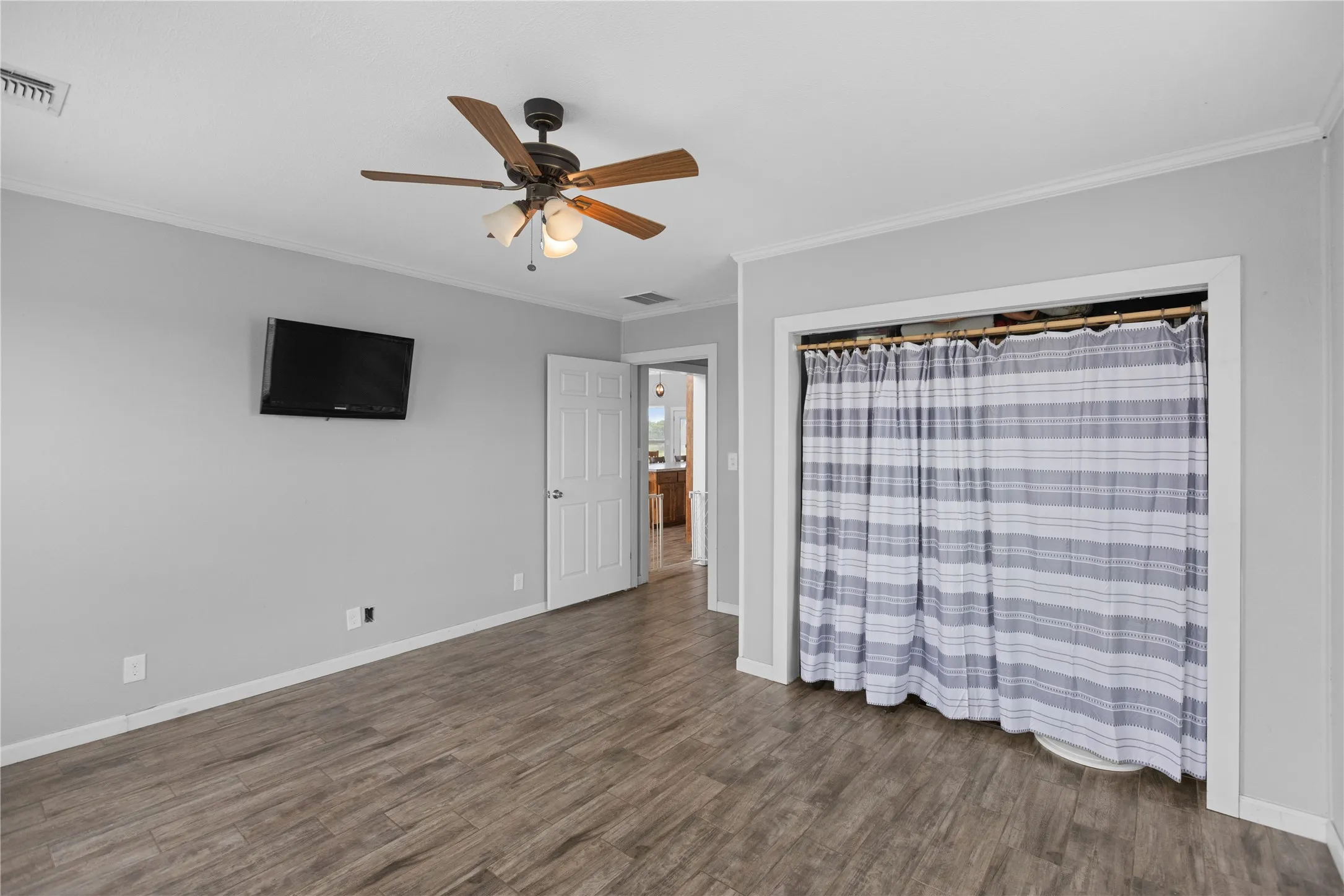 Single Family Residence For Sale in Lamar County , 161 County Road 33450, Sumner, Texas 75486, 3 Bedroom, 2 Bathroom, Garage spaces, 2,112 Sqft, built in 2019, mls#21336846, Real Estate Agent in Sumner, Homes For Sale in Lamar county, Homes For Sale in Sumner, Realtor in Sumner Texas, Real Estate Brokerage Independent Realty Texas, Luminita Cordes Realtor