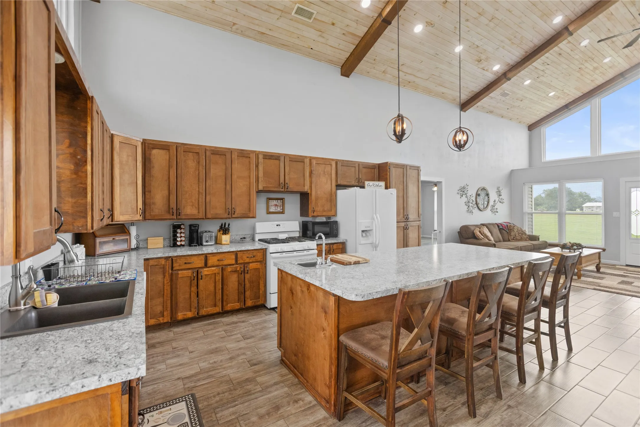 Single Family Residence For Sale in Lamar County , 161 County Road 33450, Sumner, Texas 75486, 3 Bedroom, 2 Bathroom, Garage spaces, 2,112 Sqft, built in 2019, mls#21336846, Real Estate Agent in Sumner, Homes For Sale in Lamar county, Homes For Sale in Sumner, Realtor in Sumner Texas, Real Estate Brokerage Independent Realty Texas, Luminita Cordes Realtor