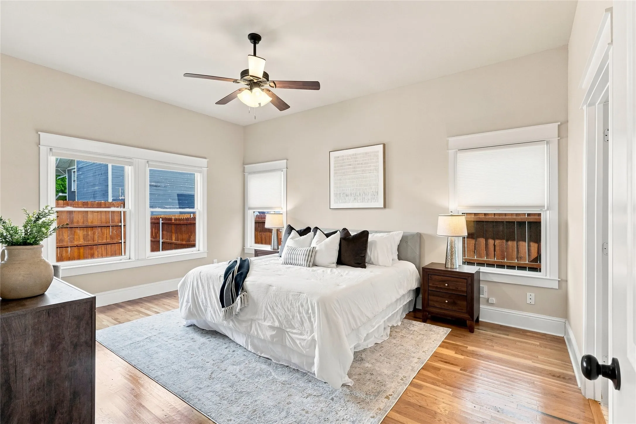 Single Family Residence For Sale in Tarrant County , 1604 Washington Avenue, Fort Worth, Texas 76104, 4 Bedroom, 3 Bathroom, 1 Garage spaces, 2,294 Sqft, built in 2013, mls#21337480, Real Estate Agent in Fort Worth, Homes For Sale in Tarrant county, Homes For Sale in Fort Worth, Realtor in Fort Worth Texas, Real Estate Brokerage Independent Realty Texas, Luminita Cordes Realtor