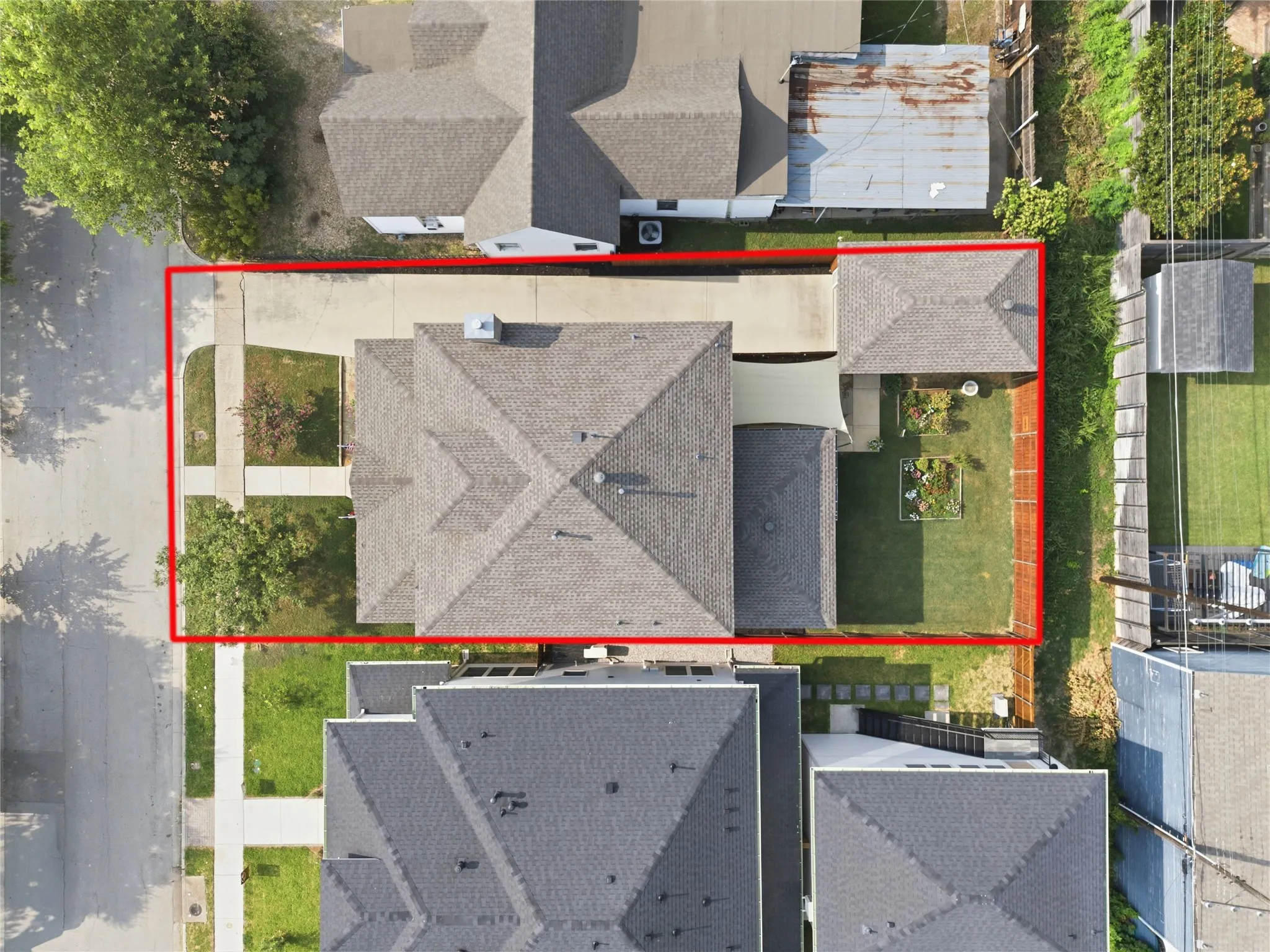 Single Family Residence For Sale in Tarrant County , 1604 Washington Avenue, Fort Worth, Texas 76104, 4 Bedroom, 3 Bathroom, 1 Garage spaces, 2,294 Sqft, built in 2013, mls#21337480, Real Estate Agent in Fort Worth, Homes For Sale in Tarrant county, Homes For Sale in Fort Worth, Realtor in Fort Worth Texas, Real Estate Brokerage Independent Realty Texas, Luminita Cordes Realtor