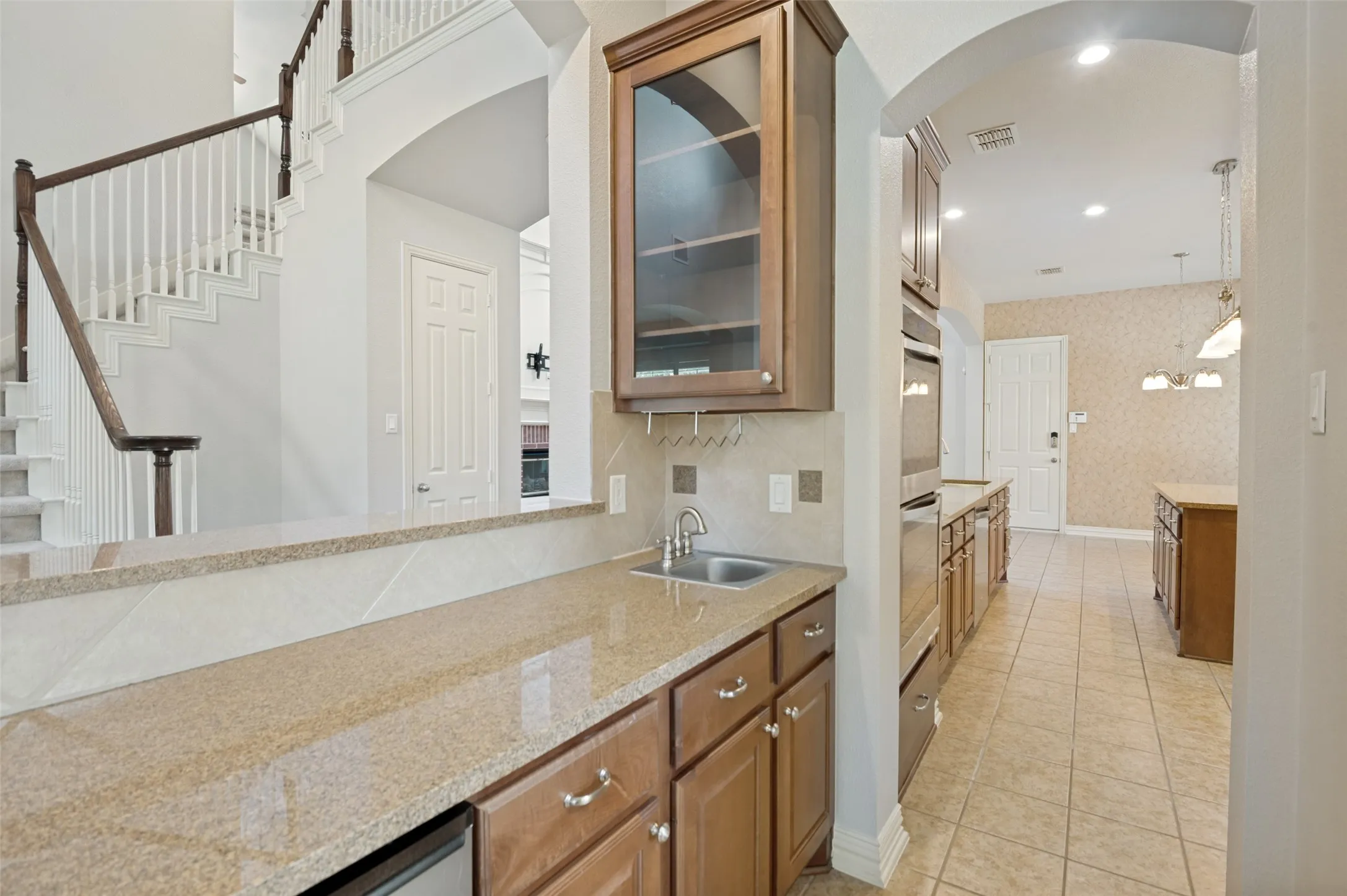 Single Family Residence For Sale in Denton County , 2275 Dame Laurel Lane, Lewisville, Texas 75056, 5 Bedroom, 4 Bathroom, 3 Garage spaces, 3,864 Sqft, built in 2004, mls#21336399, Real Estate Agent in Lewisville, Homes For Sale in Denton county, Homes For Sale in Lewisville, Realtor in Lewisville Texas, Real Estate Brokerage Independent Realty Texas, Luminita Cordes Realtor