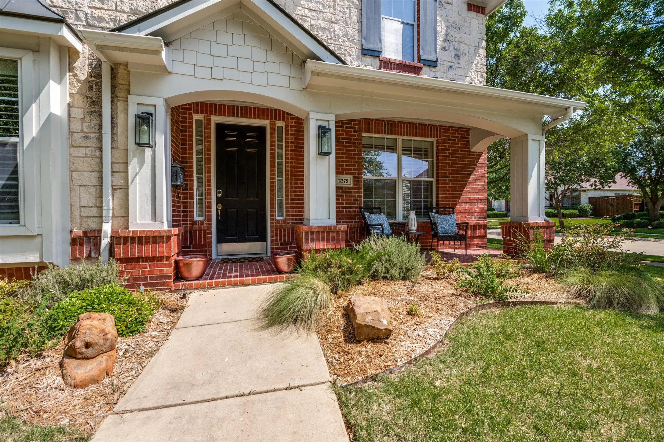 Single Family Residence For Sale in Denton County , 2275 Dame Laurel Lane, Lewisville, Texas 75056, 5 Bedroom, 4 Bathroom, 3 Garage spaces, 3,864 Sqft, built in 2004, mls#21336399, Real Estate Agent in Lewisville, Homes For Sale in Denton county, Homes For Sale in Lewisville, Realtor in Lewisville Texas, Real Estate Brokerage Independent Realty Texas, Luminita Cordes Realtor