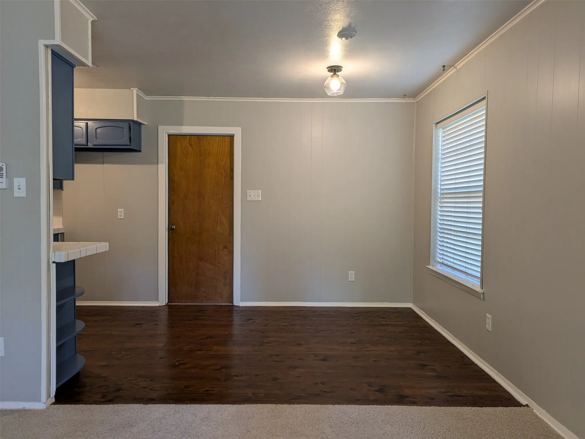Single Family Residence For Sale in Tarrant County , 411 Baylor Drive, Arlington, Texas 76010, 3 Bedroom, 2 Bathroom, 2 Garage spaces, 1,598 Sqft, built in 1967, mls#21337441, Real Estate Agent in Arlington, Homes For Sale in Tarrant county, Homes For Sale in Arlington, Realtor in Arlington Texas, Real Estate Brokerage Independent Realty Texas, Luminita Cordes Realtor