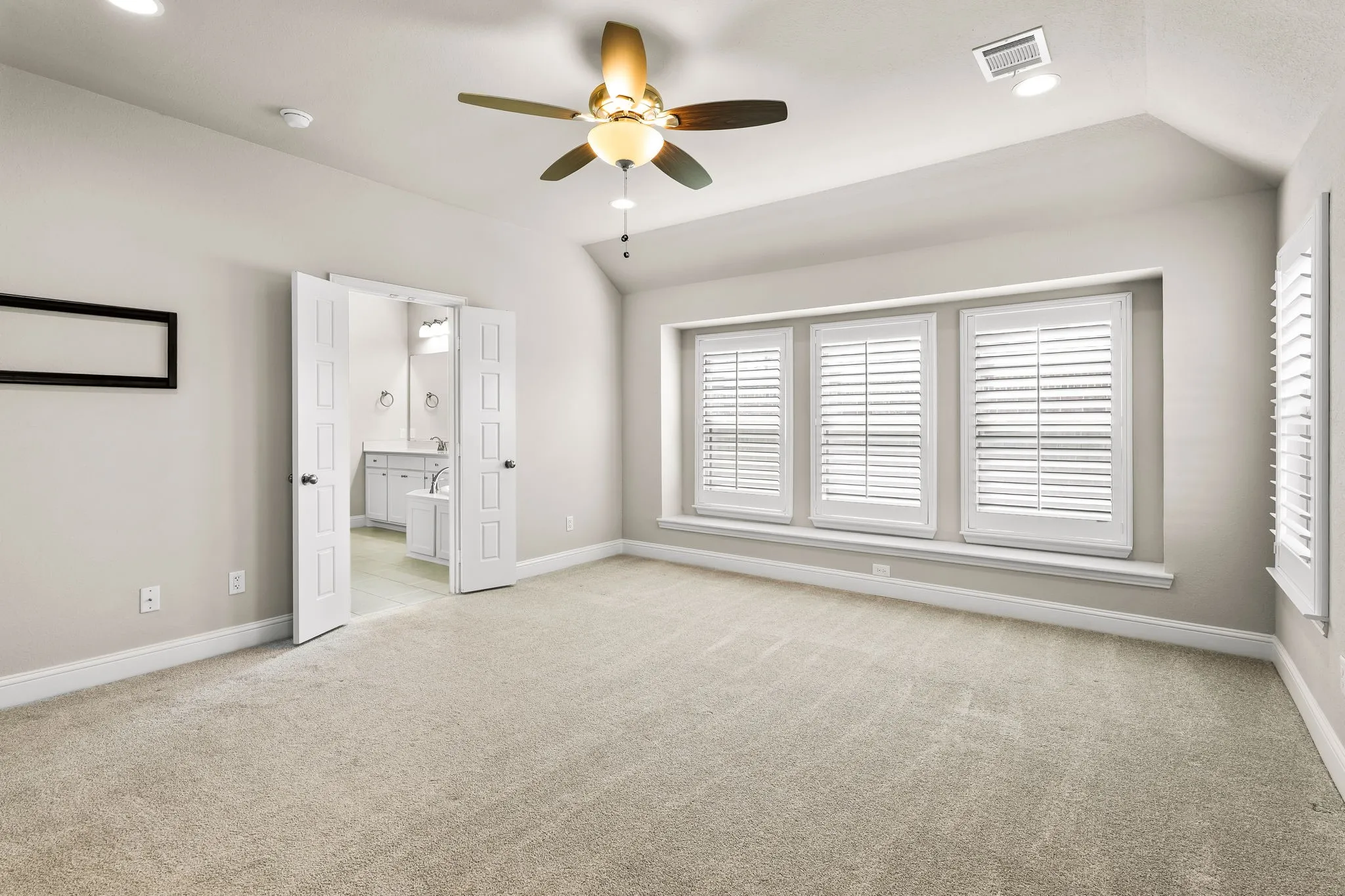 Single Family Residence For Sale in Mc Lennan County , 1801 Fabian Drive, Waco, Texas 76712, 4 Bedrooms, 3 Bathrooms, 2 Garage spaces, 2,922 Sqft, built in 2022, Price $589,900, mls#21324040, Real Estate Agent in Waco, Homes For Sale in Mc Lennan county, Homes For Sale in Waco, Realtor in Waco Texas, Real Estate Brokerage Independent Realty Texas, Luminita Cordes Realtor