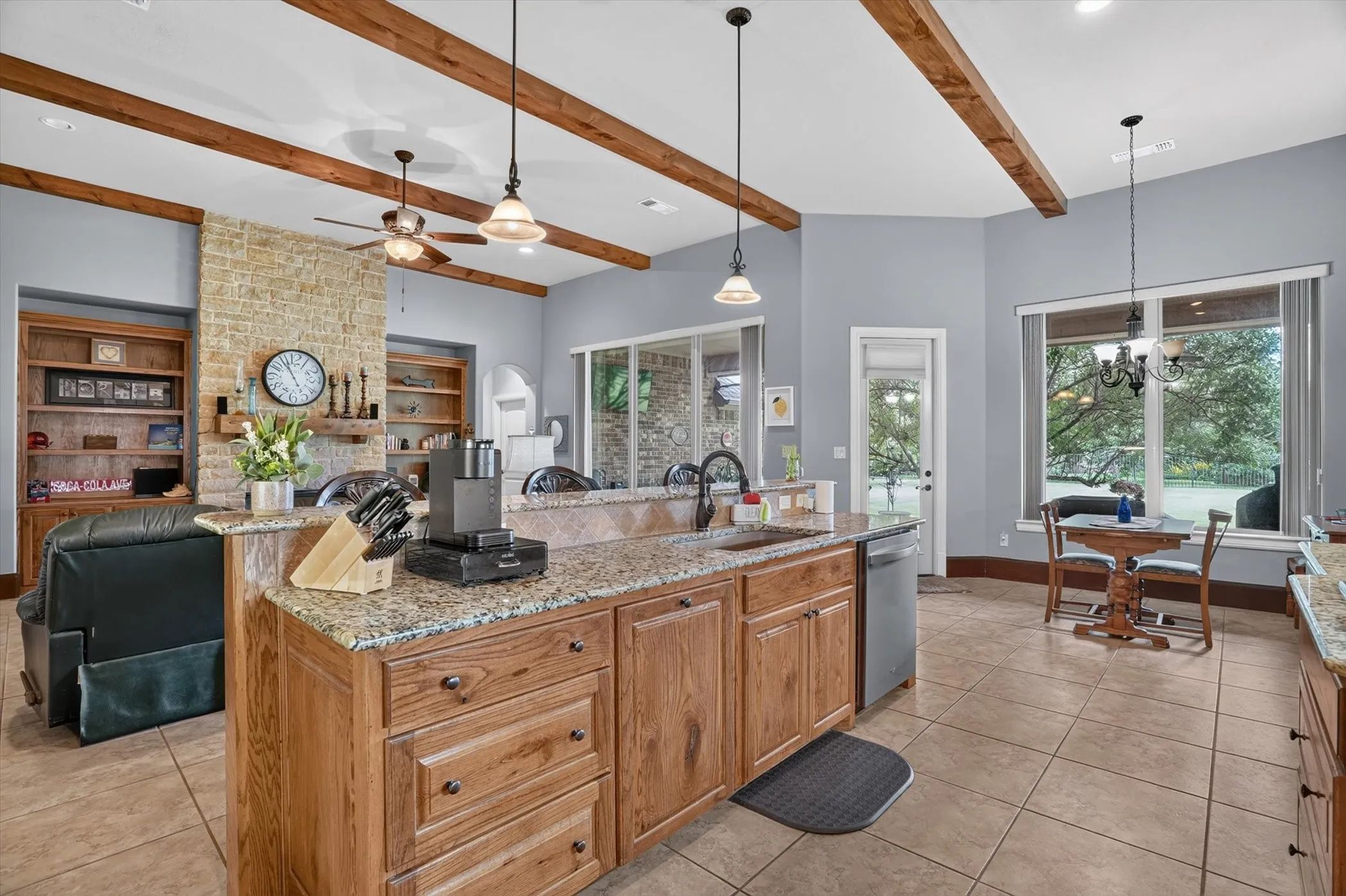 Single Family Residence For Sale in Hood County , 3545 Abes Landing Drive, Granbury, Texas 76049, 4 Bedroom, 3 Bathroom, 3 Garage spaces, 2,418 Sqft, built in 2012, mls#21335310, Real Estate Agent in Granbury, Homes For Sale in Hood county, Homes For Sale in Granbury, Realtor in Granbury Texas, Real Estate Brokerage Independent Realty Texas, Luminita Cordes Realtor