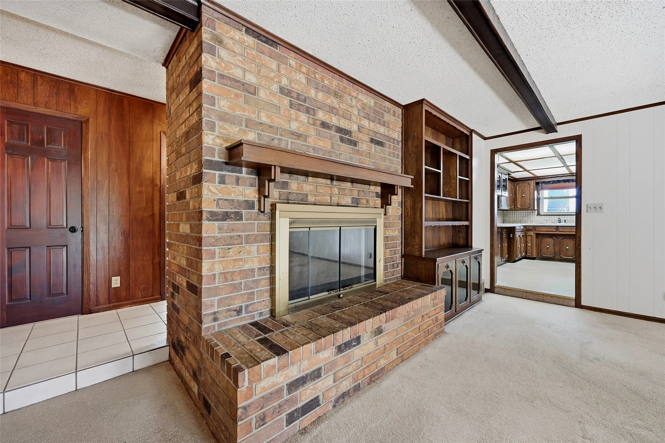 Single Family Residence For Sale in Grayson County , 11138 Fm 901, Sadler, Texas 76264, 3 Bedrooms, 3 Bathrooms, 2 Garage spaces, 2,211 Sqft, built in 1968, Price $399,999, mls#21337186, Real Estate Agent in Sadler, Homes For Sale in Grayson county, Homes For Sale in Sadler, Realtor in Sadler Texas, Real Estate Brokerage Independent Realty Texas, Luminita Cordes Realtor