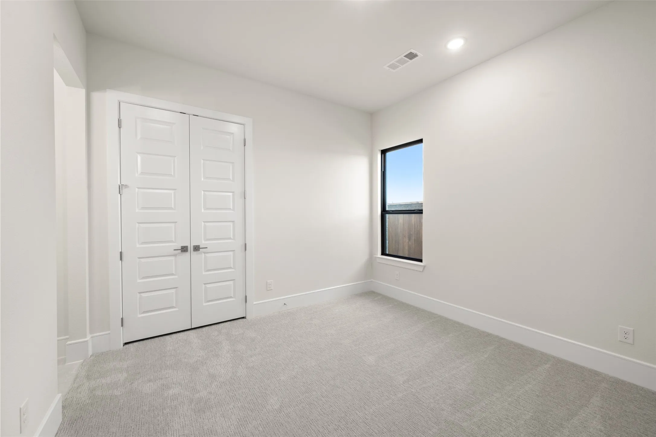 317 Fireblade- Bedroom-2.jpg