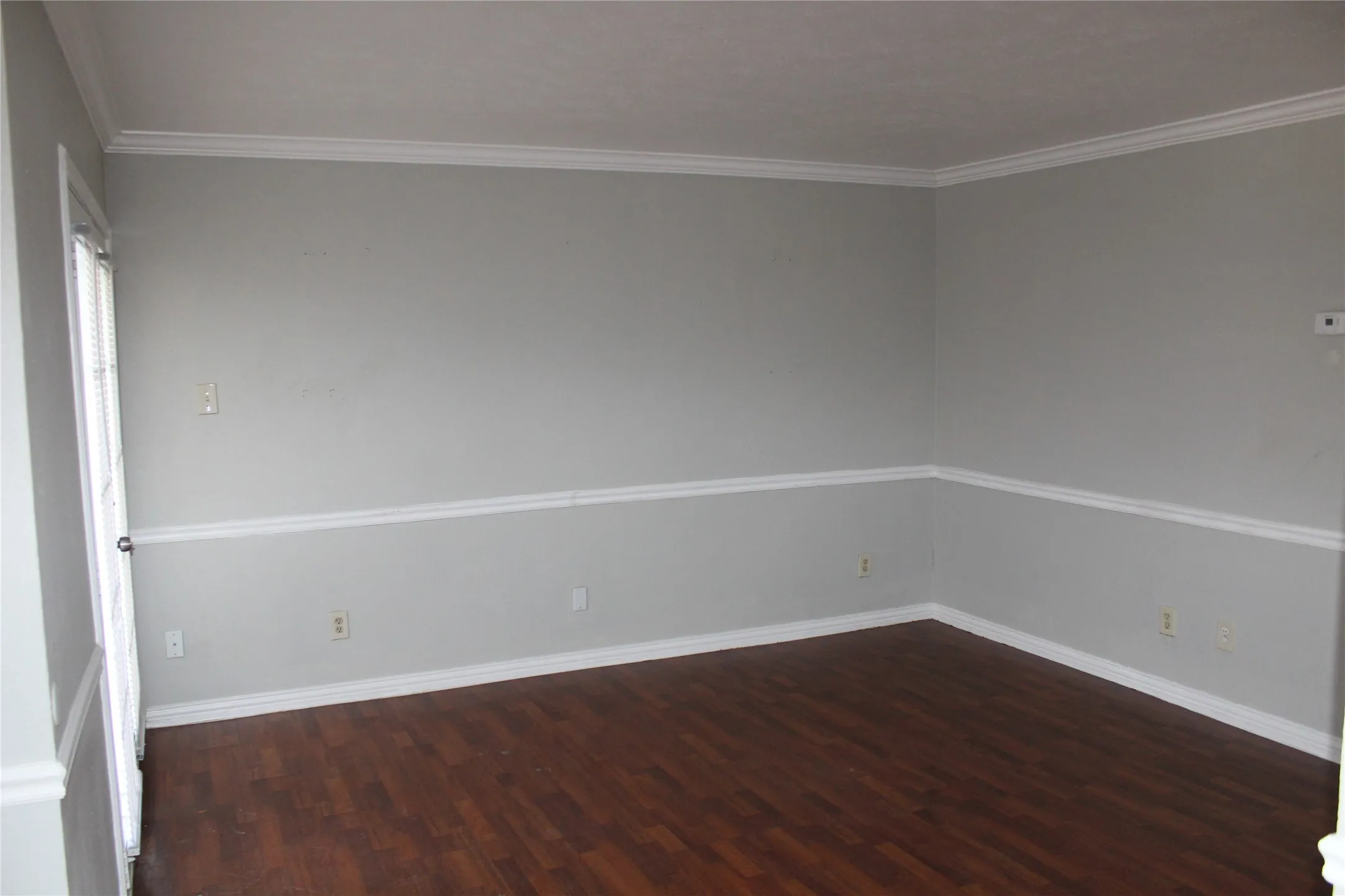 Condominium For Rent in Dallas County , 2710 Community Drive 209, Dallas, Texas 75220, 1 Bedroom, 1 Bathroom, 1 Garage spaces, 700 Sqft, built in 1969, Price $999, mls#21334683, Real Estate Agent in Dallas, Homes For Rent in Dallas county, Homes For Rent in Dallas, Realtor in Dallas Texas, Real Estate Brokerage Independent Realty Texas, Luminita Cordes Realtor