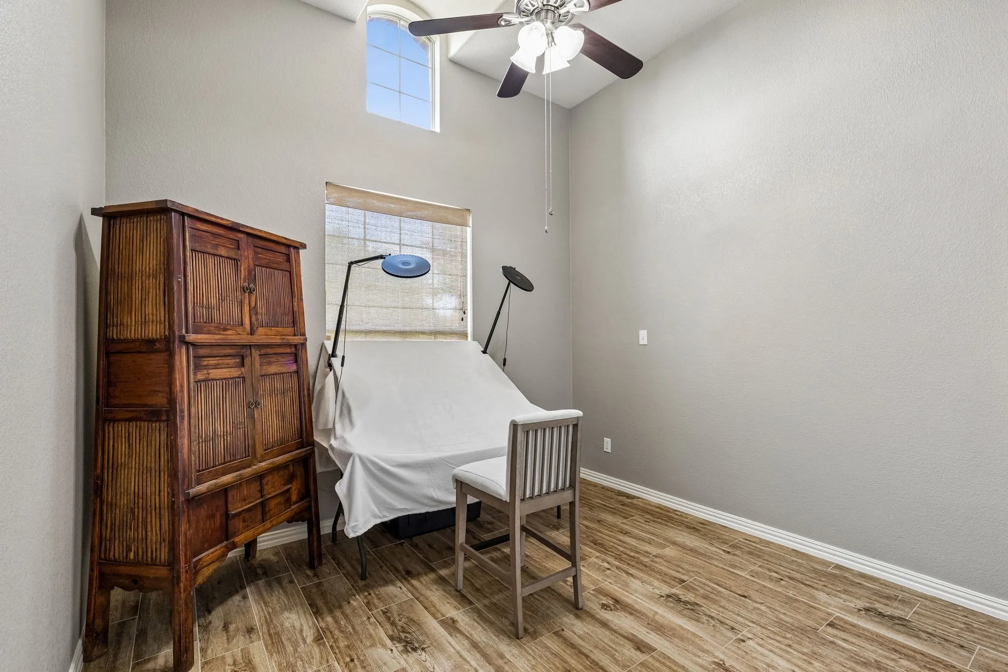 Single Family Residence For Sale in Denton County , 1916 Annabel Avenue, Flower Mound, Texas 75028, 4 Bedroom, 3 Bathroom, 3 Garage spaces, 3,229 Sqft, built in 2004, mls#21335658, Real Estate Agent in Flower Mound, Homes For Sale in Denton county, Homes For Sale in Flower Mound, Realtor in Flower Mound Texas, Real Estate Brokerage Independent Realty Texas, Luminita Cordes Realtor