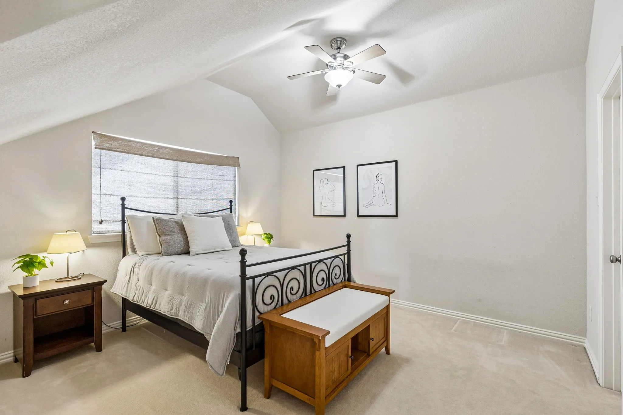 Single Family Residence For Sale in Denton County , 1916 Annabel Avenue, Flower Mound, Texas 75028, 4 Bedroom, 3 Bathroom, 3 Garage spaces, 3,229 Sqft, built in 2004, mls#21335658, Real Estate Agent in Flower Mound, Homes For Sale in Denton county, Homes For Sale in Flower Mound, Realtor in Flower Mound Texas, Real Estate Brokerage Independent Realty Texas, Luminita Cordes Realtor