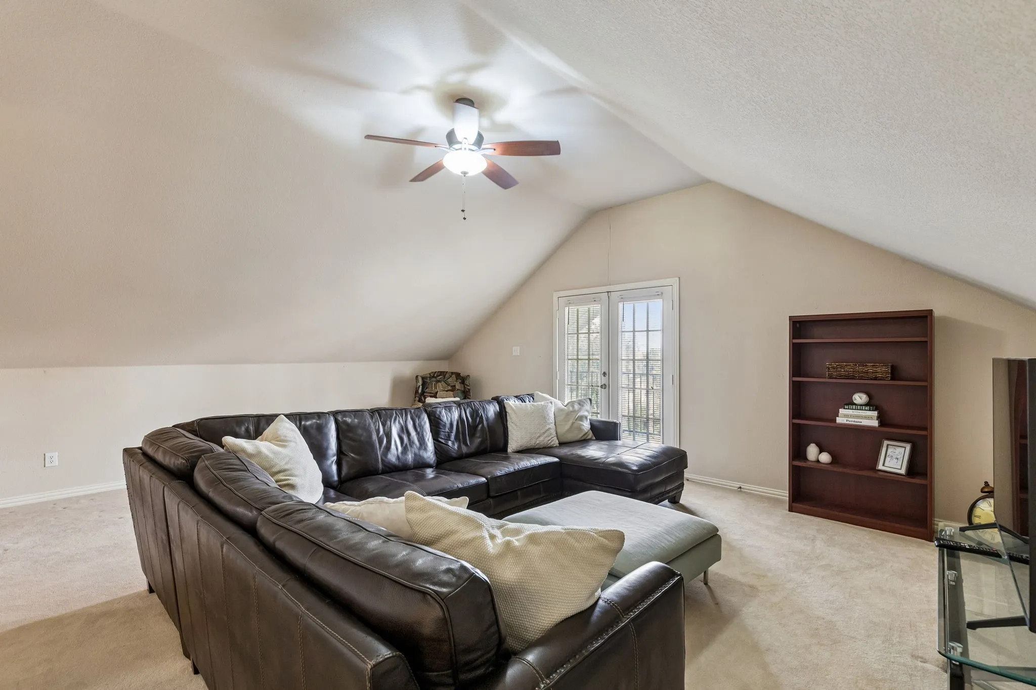 Single Family Residence For Sale in Denton County , 1916 Annabel Avenue, Flower Mound, Texas 75028, 4 Bedroom, 3 Bathroom, 3 Garage spaces, 3,229 Sqft, built in 2004, mls#21335658, Real Estate Agent in Flower Mound, Homes For Sale in Denton county, Homes For Sale in Flower Mound, Realtor in Flower Mound Texas, Real Estate Brokerage Independent Realty Texas, Luminita Cordes Realtor