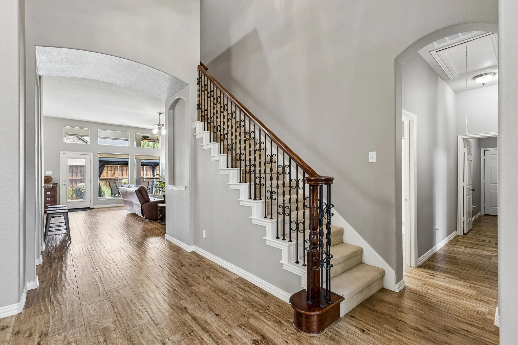 Single Family Residence For Sale in Denton County , 1916 Annabel Avenue, Flower Mound, Texas 75028, 4 Bedroom, 3 Bathroom, 3 Garage spaces, 3,229 Sqft, built in 2004, mls#21335658, Real Estate Agent in Flower Mound, Homes For Sale in Denton county, Homes For Sale in Flower Mound, Realtor in Flower Mound Texas, Real Estate Brokerage Independent Realty Texas, Luminita Cordes Realtor