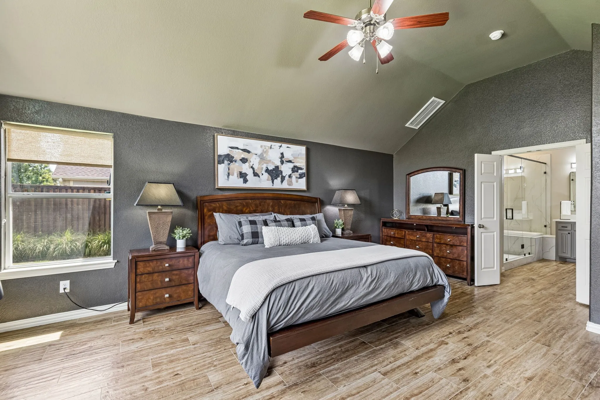 Single Family Residence For Sale in Denton County , 1916 Annabel Avenue, Flower Mound, Texas 75028, 4 Bedroom, 3 Bathroom, 3 Garage spaces, 3,229 Sqft, built in 2004, mls#21335658, Real Estate Agent in Flower Mound, Homes For Sale in Denton county, Homes For Sale in Flower Mound, Realtor in Flower Mound Texas, Real Estate Brokerage Independent Realty Texas, Luminita Cordes Realtor
