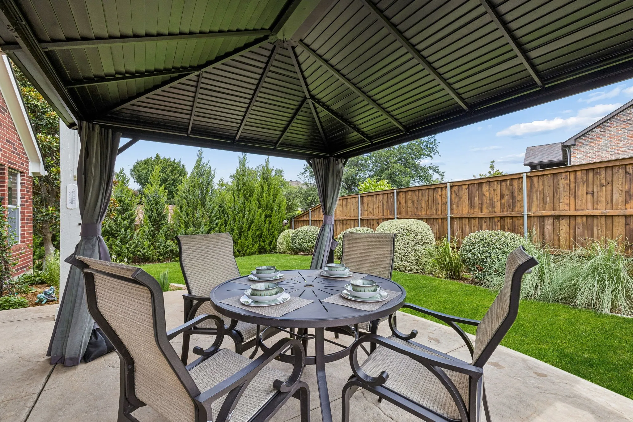 Single Family Residence For Sale in Denton County , 1916 Annabel Avenue, Flower Mound, Texas 75028, 4 Bedroom, 3 Bathroom, 3 Garage spaces, 3,229 Sqft, built in 2004, mls#21335658, Real Estate Agent in Flower Mound, Homes For Sale in Denton county, Homes For Sale in Flower Mound, Realtor in Flower Mound Texas, Real Estate Brokerage Independent Realty Texas, Luminita Cordes Realtor