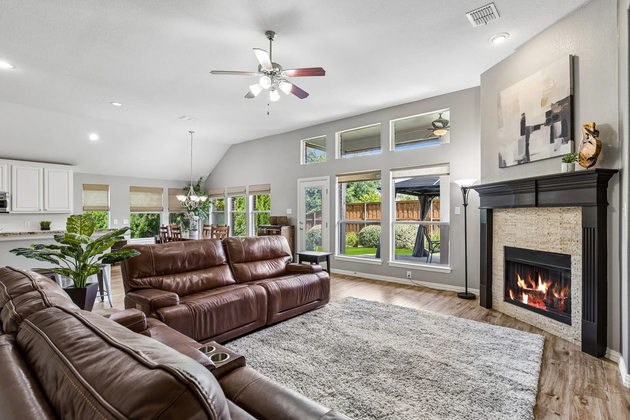 Single Family Residence For Sale in Denton County , 1916 Annabel Avenue, Flower Mound, Texas 75028, 4 Bedroom, 3 Bathroom, 3 Garage spaces, 3,229 Sqft, built in 2004, mls#21335658, Real Estate Agent in Flower Mound, Homes For Sale in Denton county, Homes For Sale in Flower Mound, Realtor in Flower Mound Texas, Real Estate Brokerage Independent Realty Texas, Luminita Cordes Realtor