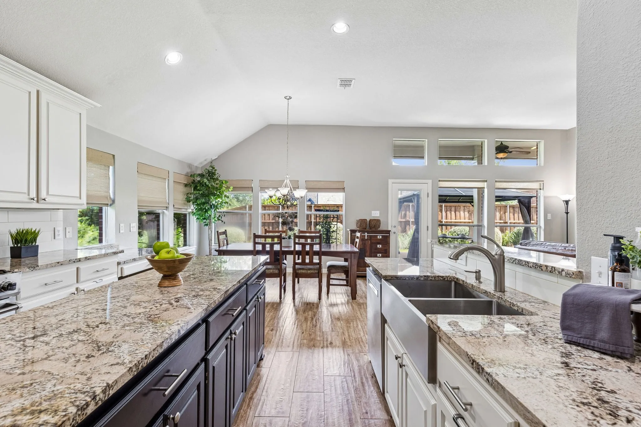 Single Family Residence For Sale in Denton County , 1916 Annabel Avenue, Flower Mound, Texas 75028, 4 Bedroom, 3 Bathroom, 3 Garage spaces, 3,229 Sqft, built in 2004, mls#21335658, Real Estate Agent in Flower Mound, Homes For Sale in Denton county, Homes For Sale in Flower Mound, Realtor in Flower Mound Texas, Real Estate Brokerage Independent Realty Texas, Luminita Cordes Realtor