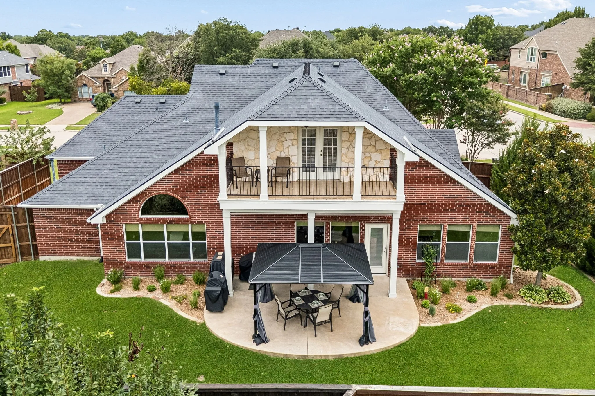 Single Family Residence For Sale in Denton County , 1916 Annabel Avenue, Flower Mound, Texas 75028, 4 Bedroom, 3 Bathroom, 3 Garage spaces, 3,229 Sqft, built in 2004, mls#21335658, Real Estate Agent in Flower Mound, Homes For Sale in Denton county, Homes For Sale in Flower Mound, Realtor in Flower Mound Texas, Real Estate Brokerage Independent Realty Texas, Luminita Cordes Realtor