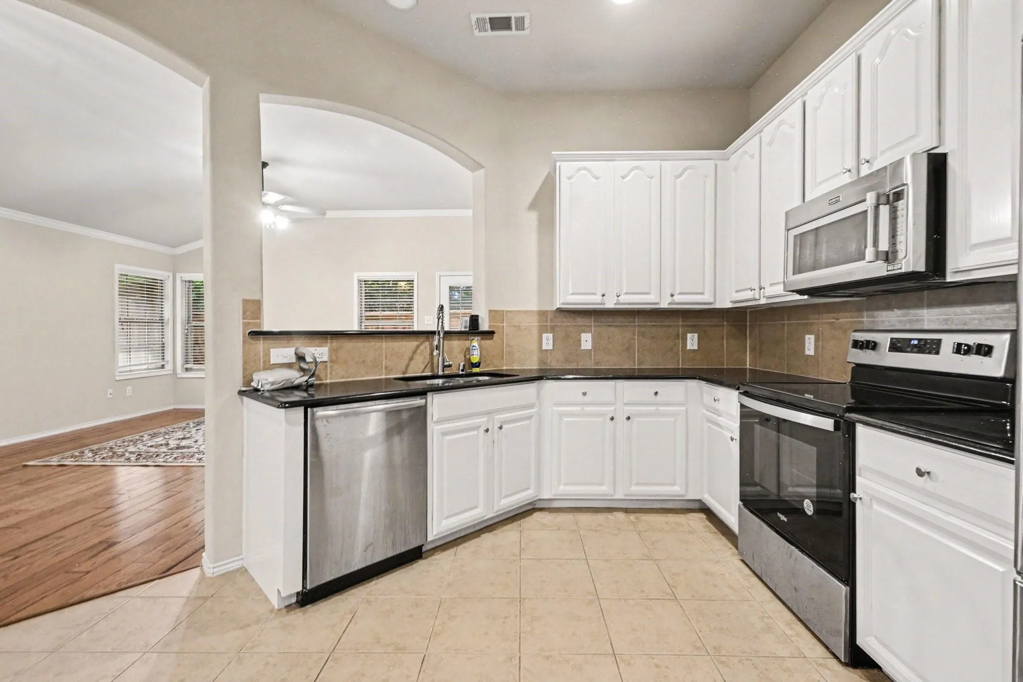 Townhouse For Rent in Collin County , 1152 Sophia Street, Allen, Texas 75013, 3 Bedroom, 3 Bathroom, 2 Garage spaces, 1,930 Sqft, built in 2007, mls#21337455, Real Estate Agent in Allen, Homes For Rent in Collin county, Homes For Rent in Allen, Realtor in Allen Texas, Real Estate Brokerage Independent Realty Texas, Luminita Cordes Realtor