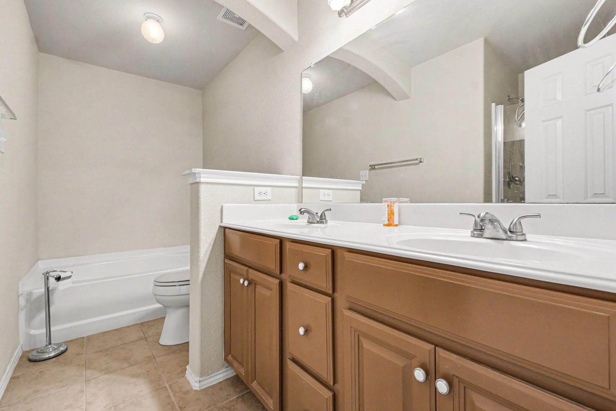 Townhouse For Rent in Collin County , 1152 Sophia Street, Allen, Texas 75013, 3 Bedroom, 3 Bathroom, 2 Garage spaces, 1,930 Sqft, built in 2007, mls#21337455, Real Estate Agent in Allen, Homes For Rent in Collin county, Homes For Rent in Allen, Realtor in Allen Texas, Real Estate Brokerage Independent Realty Texas, Luminita Cordes Realtor