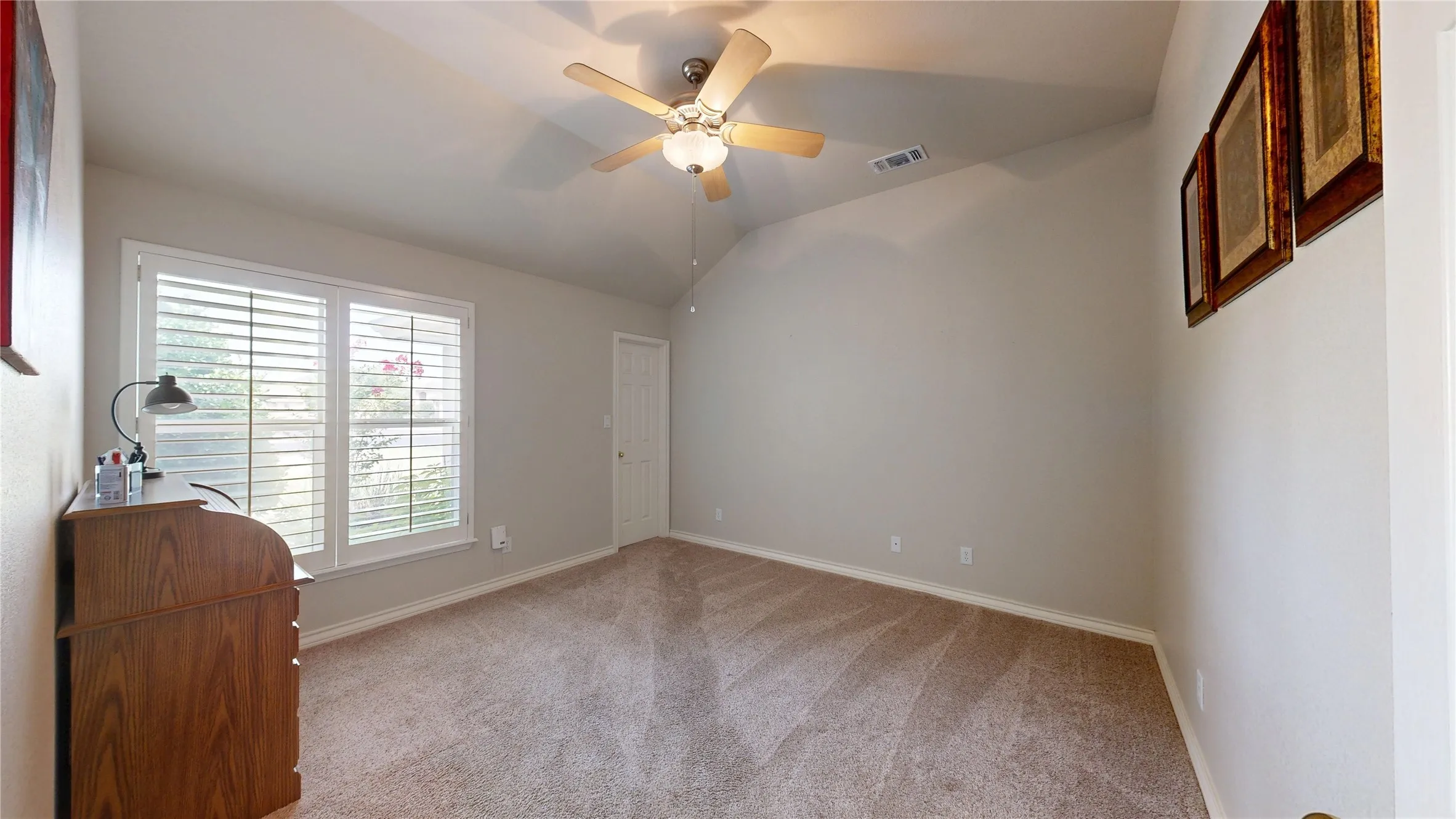Single Family Residence For Sale in Midland County , 3106 San Jose Dr Drive, Odessa, Texas 79765, 4 Bedroom, 3 Bathroom, 3 Garage spaces, 2,835 Sqft, built in 2003, mls#21337540, Real Estate Agent in Odessa, Homes For Sale in Midland county, Homes For Sale in Odessa, Realtor in Odessa Texas, Real Estate Brokerage Independent Realty Texas, Luminita Cordes Realtor