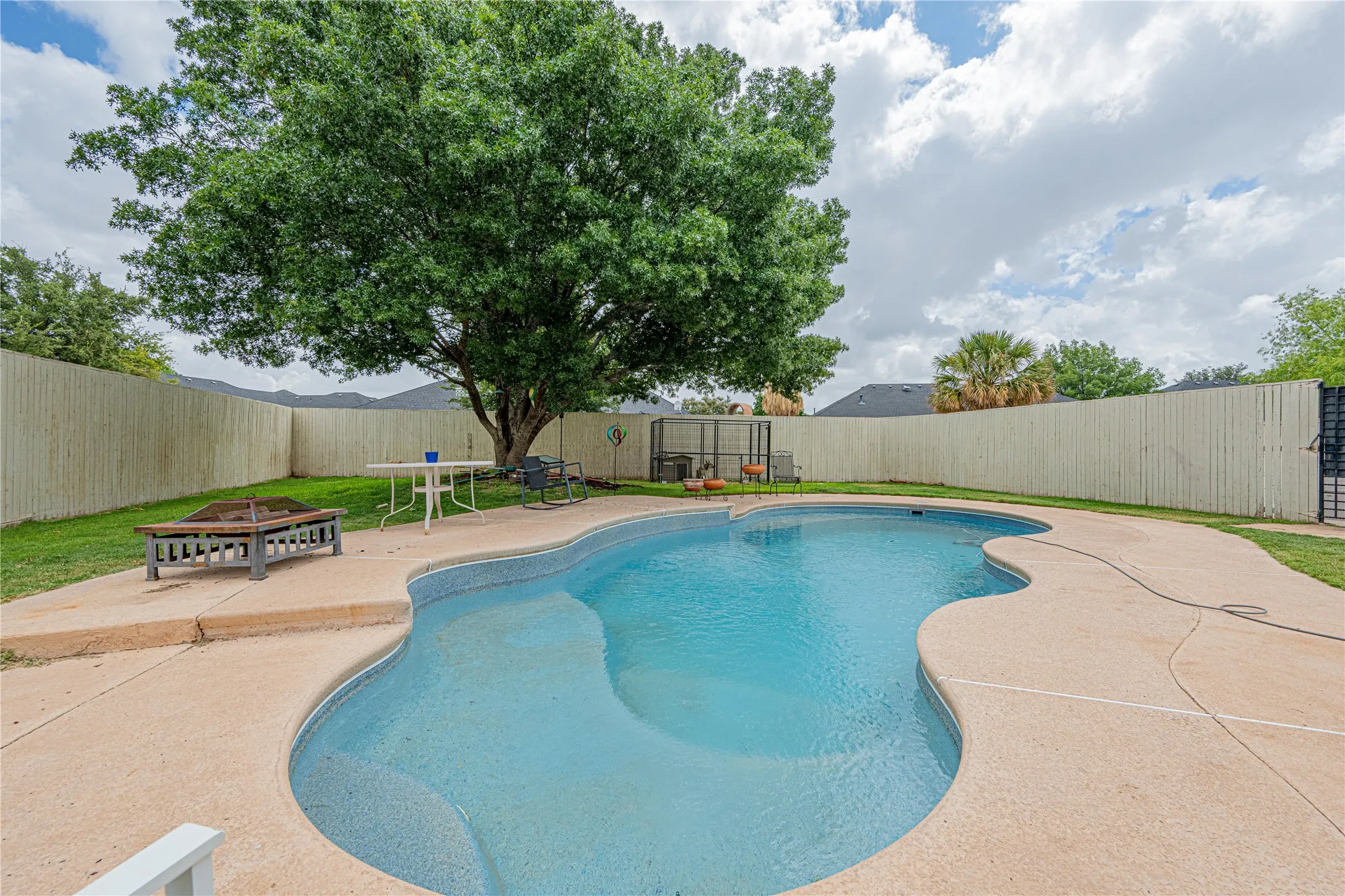 Single Family Residence For Sale in Midland County , 3106 San Jose Dr Drive, Odessa, Texas 79765, 4 Bedroom, 3 Bathroom, 3 Garage spaces, 2,835 Sqft, built in 2003, mls#21337540, Real Estate Agent in Odessa, Homes For Sale in Midland county, Homes For Sale in Odessa, Realtor in Odessa Texas, Real Estate Brokerage Independent Realty Texas, Luminita Cordes Realtor
