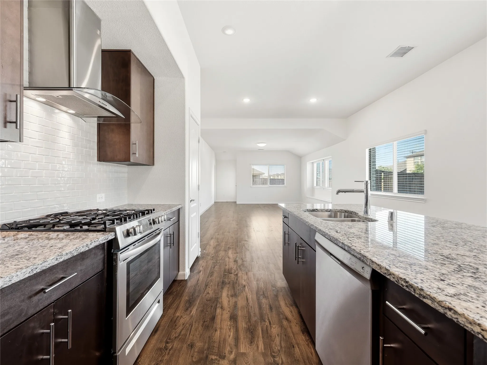 Single Family Residence For Rent in Denton County , 1204 Sumner Street, Aubrey, Texas 76227, 4 Bedroom, 3 Bathroom, 2 Garage spaces, 2,504 Sqft, built in 2022, Price $2,650, mls#21333987, Real Estate Agent in Aubrey, Homes For Rent in Denton county, Homes For Rent in Aubrey, Realtor in Aubrey Texas, Real Estate Brokerage Independent Realty Texas, Luminita Cordes Realtor