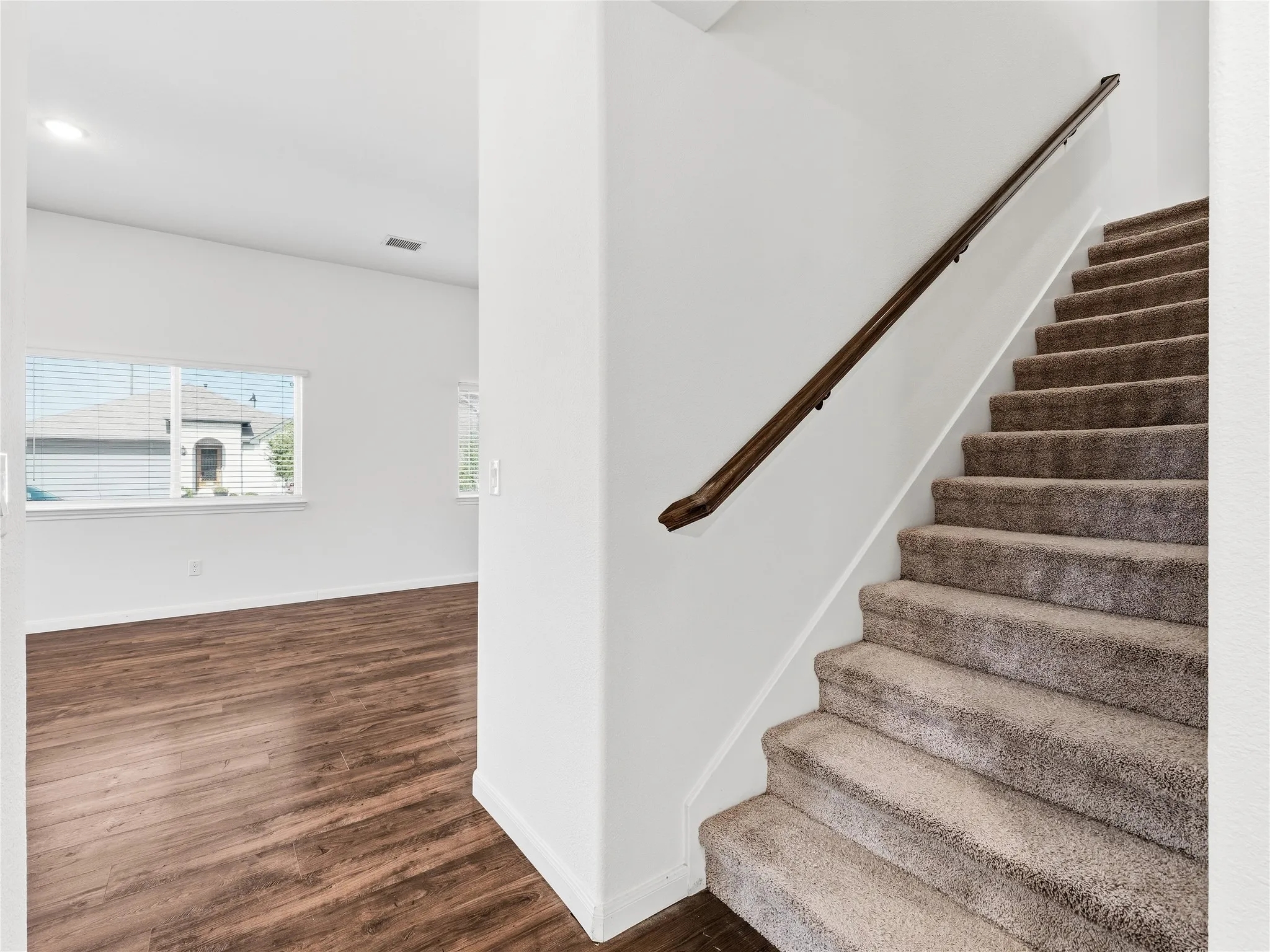 Single Family Residence For Rent in Denton County , 1204 Sumner Street, Aubrey, Texas 76227, 4 Bedroom, 3 Bathroom, 2 Garage spaces, 2,504 Sqft, built in 2022, Price $2,650, mls#21333987, Real Estate Agent in Aubrey, Homes For Rent in Denton county, Homes For Rent in Aubrey, Realtor in Aubrey Texas, Real Estate Brokerage Independent Realty Texas, Luminita Cordes Realtor