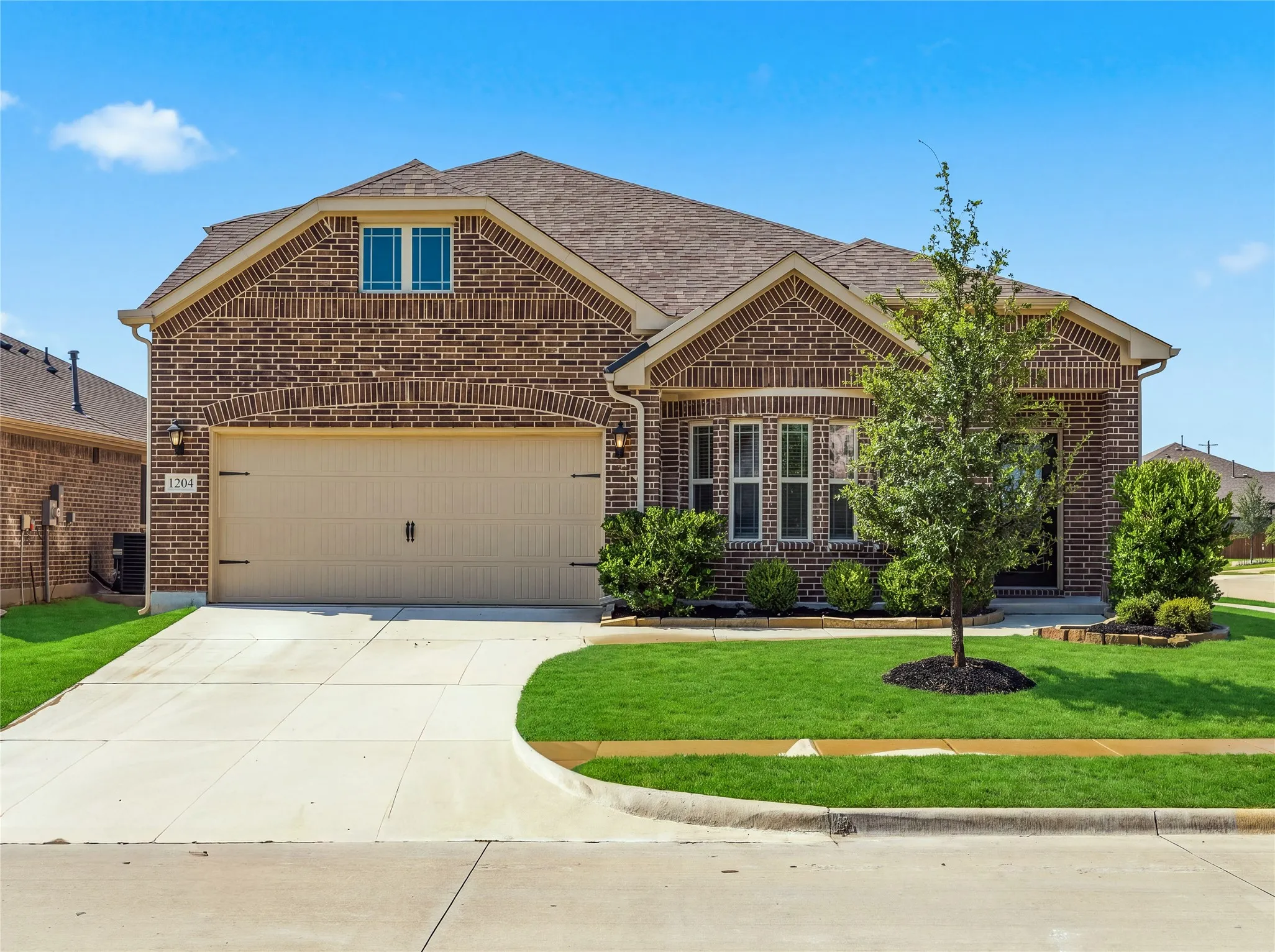 Single Family Residence For Rent in Denton County , 1204 Sumner Street, Aubrey, Texas 76227, 4 Bedroom, 3 Bathroom, 2 Garage spaces, 2,504 Sqft, built in 2022, Price $2,650, mls#21333987, Real Estate Agent in Aubrey, Homes For Rent in Denton county, Homes For Rent in Aubrey, Realtor in Aubrey Texas, Real Estate Brokerage Independent Realty Texas, Luminita Cordes Realtor