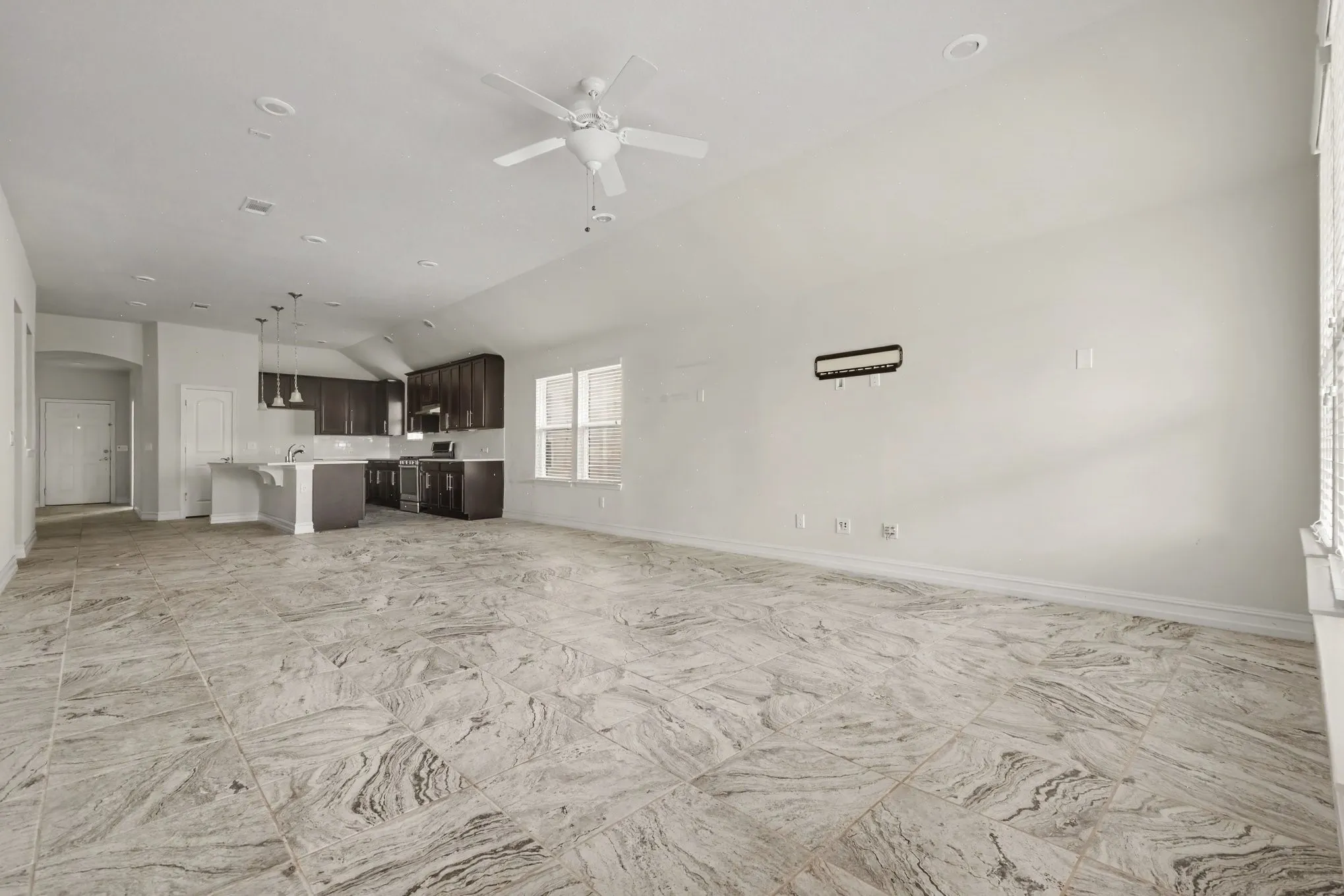 Single Family Residence For Sale in Denton County , 2225 Candler Club Way, Little Elm, Texas 75068, 4 Bedroom, 3 Bathroom, 2 Garage spaces, 2,235 Sqft, built in 2015, mls#21336975, Real Estate Agent in Little Elm, Homes For Sale in Denton county, Homes For Sale in Little Elm, Realtor in Little Elm Texas, Real Estate Brokerage Independent Realty Texas, Luminita Cordes Realtor