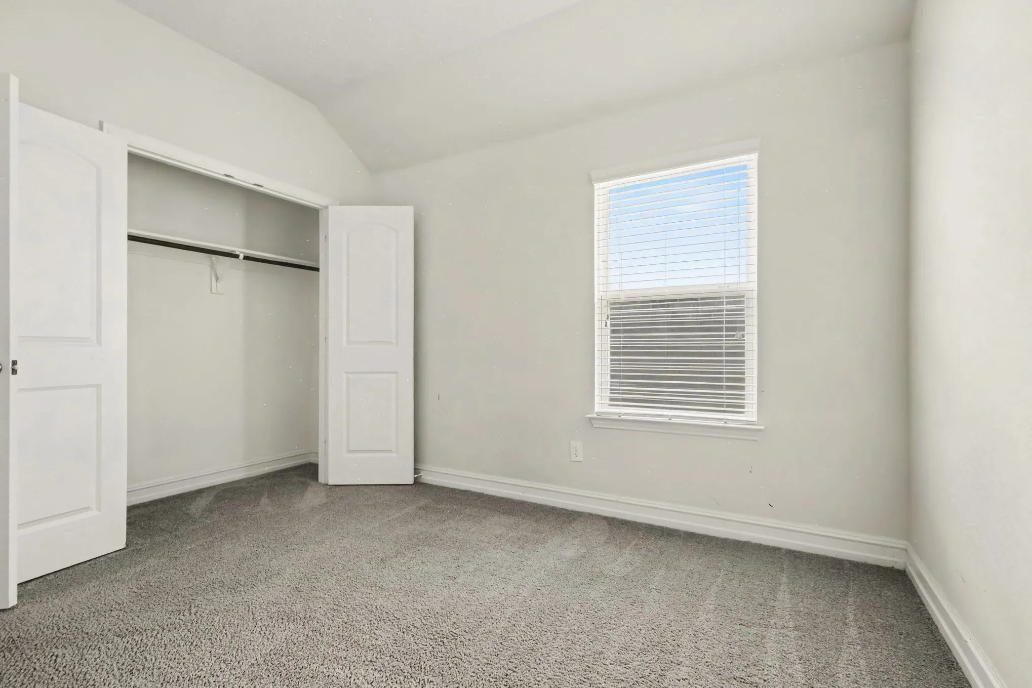 Single Family Residence For Sale in Denton County , 2225 Candler Club Way, Little Elm, Texas 75068, 4 Bedroom, 3 Bathroom, 2 Garage spaces, 2,235 Sqft, built in 2015, mls#21336975, Real Estate Agent in Little Elm, Homes For Sale in Denton county, Homes For Sale in Little Elm, Realtor in Little Elm Texas, Real Estate Brokerage Independent Realty Texas, Luminita Cordes Realtor
