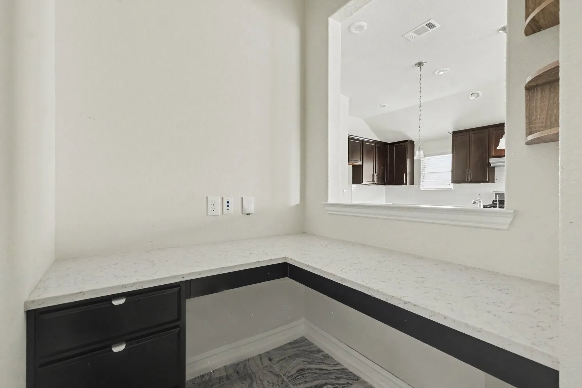 Single Family Residence For Sale in Denton County , 2225 Candler Club Way, Little Elm, Texas 75068, 4 Bedroom, 3 Bathroom, 2 Garage spaces, 2,235 Sqft, built in 2015, mls#21336975, Real Estate Agent in Little Elm, Homes For Sale in Denton county, Homes For Sale in Little Elm, Realtor in Little Elm Texas, Real Estate Brokerage Independent Realty Texas, Luminita Cordes Realtor