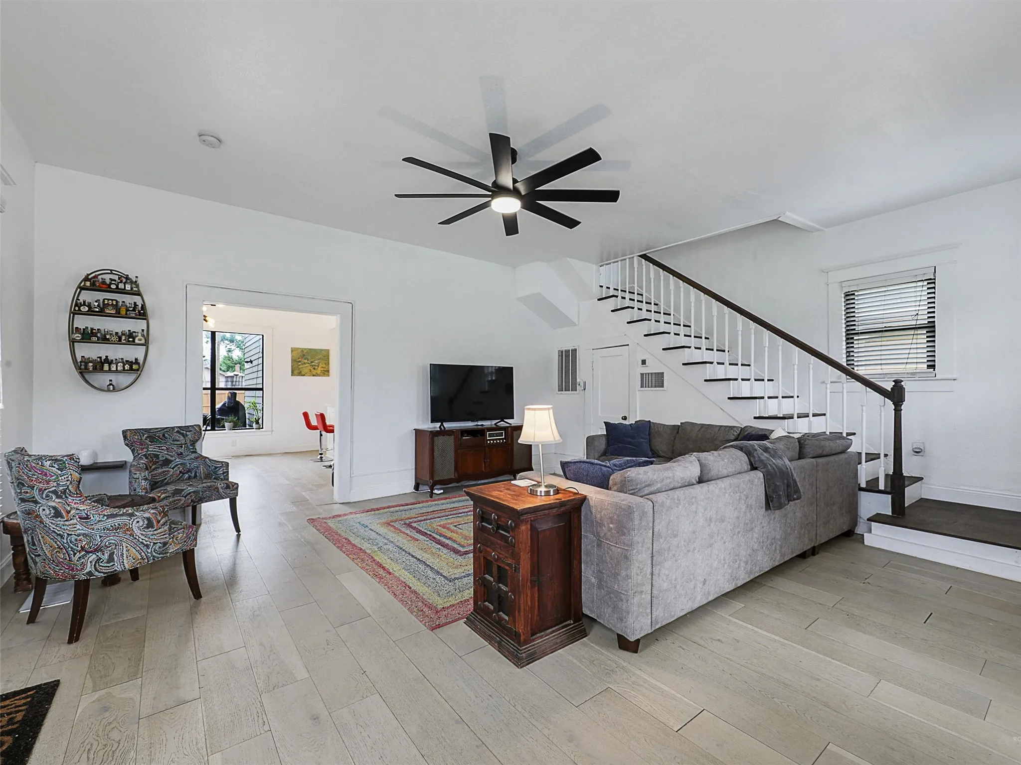 Single Family Residence For Rent in Grayson County , 1200 W Walker Street, Denison, Texas 75020, 3 Bedroom, 2 Bathroom, Garage spaces, 1,816 Sqft, built in 1926, mls#21336122, Real Estate Agent in Denison, Homes For Rent in Grayson county, Homes For Rent in Denison, Realtor in Denison Texas, Real Estate Brokerage Independent Realty Texas, Luminita Cordes Realtor