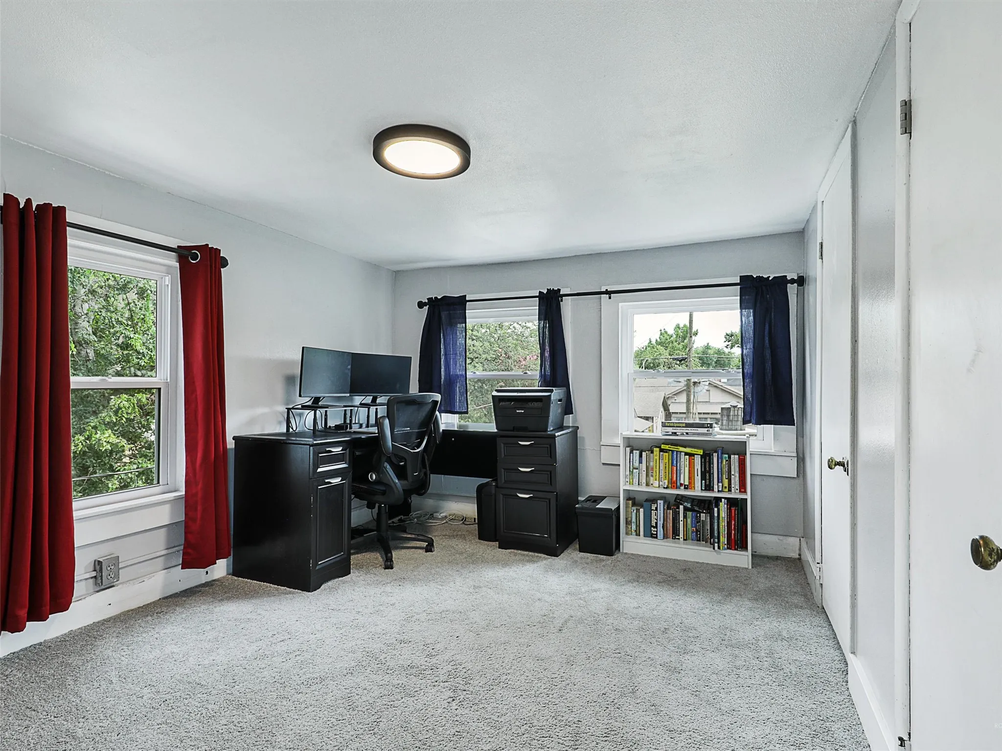 Single Family Residence For Rent in Grayson County , 1200 W Walker Street, Denison, Texas 75020, 3 Bedroom, 2 Bathroom, Garage spaces, 1,816 Sqft, built in 1926, mls#21336122, Real Estate Agent in Denison, Homes For Rent in Grayson county, Homes For Rent in Denison, Realtor in Denison Texas, Real Estate Brokerage Independent Realty Texas, Luminita Cordes Realtor