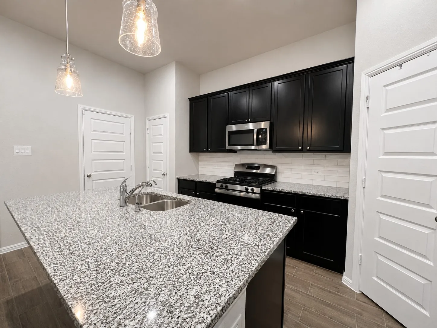 Single Family Residence For Rent in Denton County , 3720 Yarrow Drive, Denton, Texas 76226, 3 Bedroom, 2 Bathroom, 2 Garage spaces, 1,648 Sqft, built in 2025, mls#21337575, Real Estate Agent in Denton, Homes For Rent in Denton county, Homes For Rent in Denton, Realtor in Denton Texas, Real Estate Brokerage Independent Realty Texas, Luminita Cordes Realtor