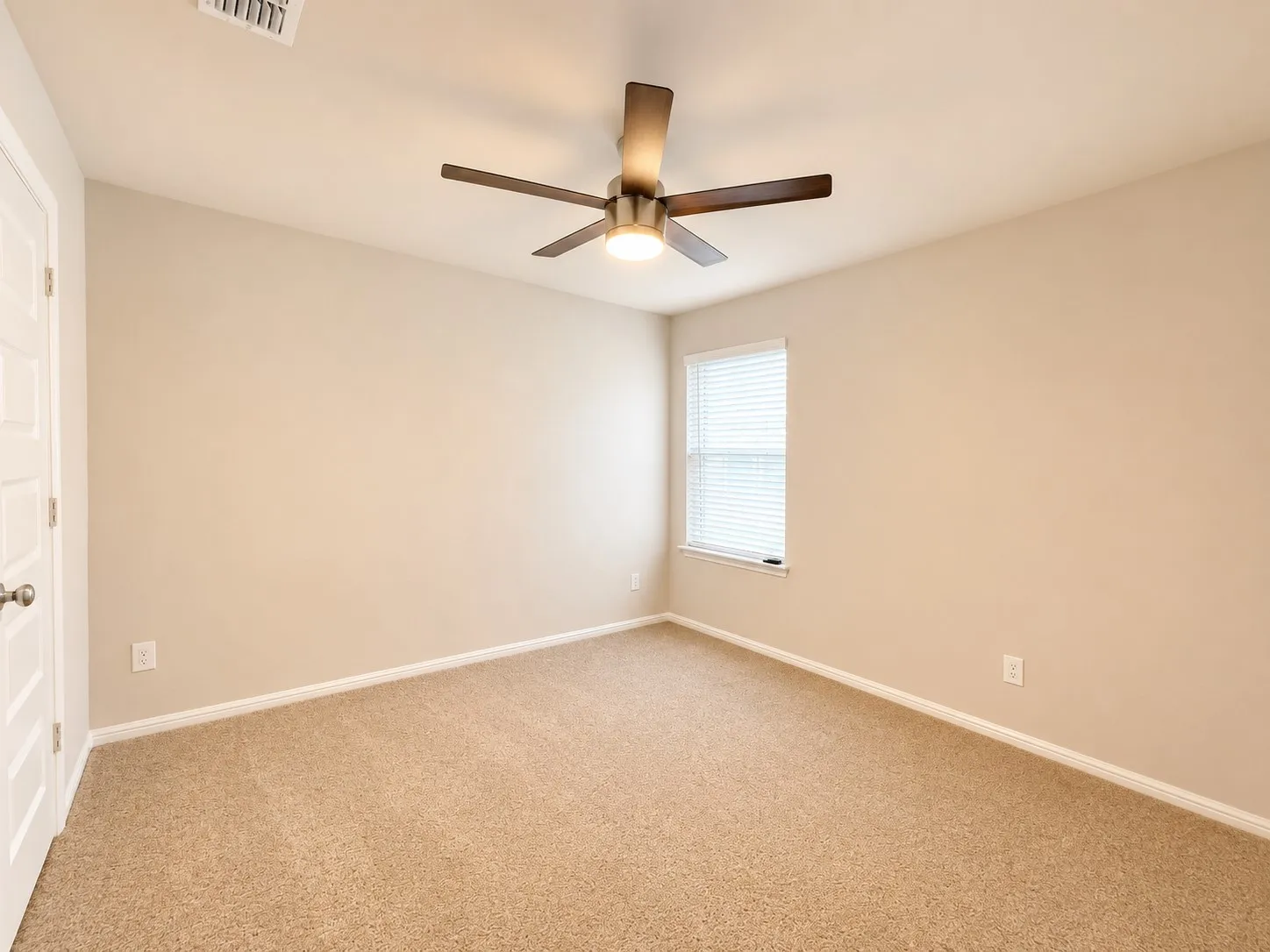Single Family Residence For Rent in Denton County , 3720 Yarrow Drive, Denton, Texas 76226, 3 Bedroom, 2 Bathroom, 2 Garage spaces, 1,648 Sqft, built in 2025, mls#21337575, Real Estate Agent in Denton, Homes For Rent in Denton county, Homes For Rent in Denton, Realtor in Denton Texas, Real Estate Brokerage Independent Realty Texas, Luminita Cordes Realtor