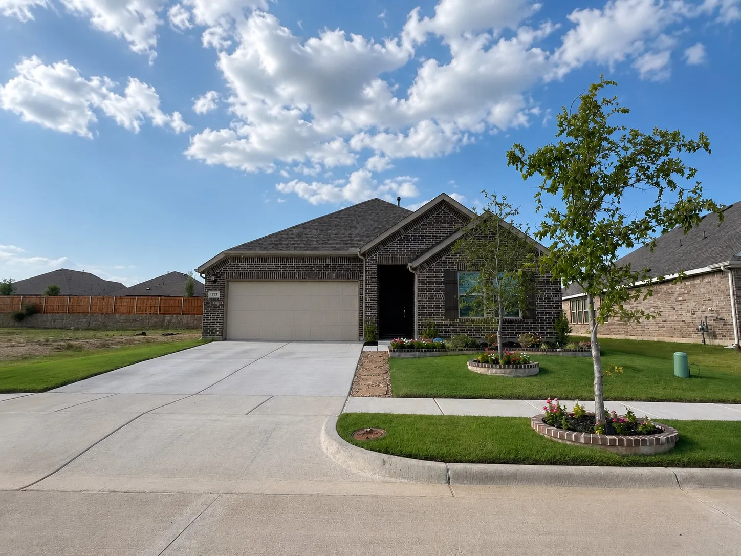 Single Family Residence For Rent