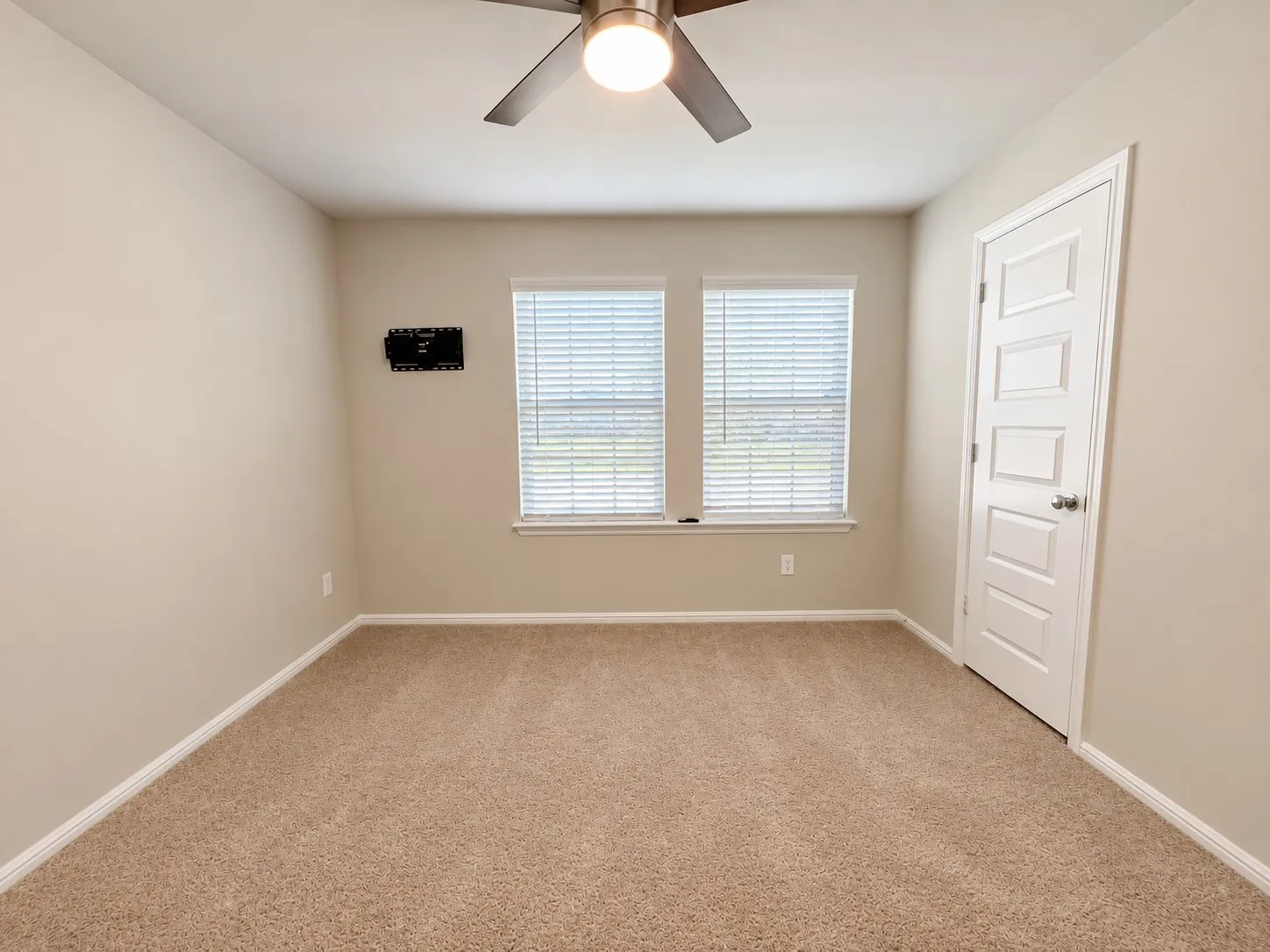 Single Family Residence For Rent in Denton County , 3720 Yarrow Drive, Denton, Texas 76226, 3 Bedroom, 2 Bathroom, 2 Garage spaces, 1,648 Sqft, built in 2025, mls#21337575, Real Estate Agent in Denton, Homes For Rent in Denton county, Homes For Rent in Denton, Realtor in Denton Texas, Real Estate Brokerage Independent Realty Texas, Luminita Cordes Realtor