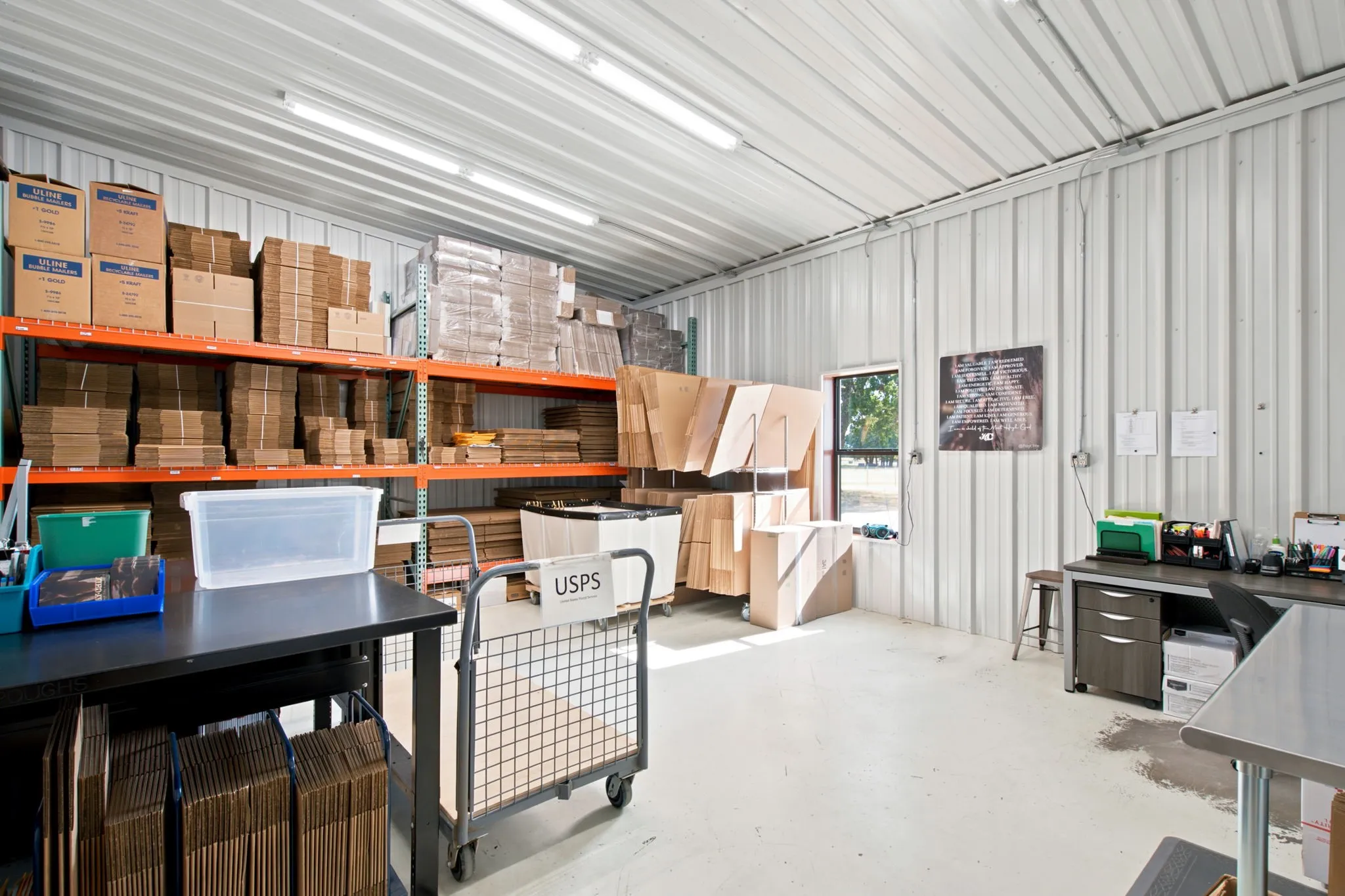 Large 24x24 Packing Area