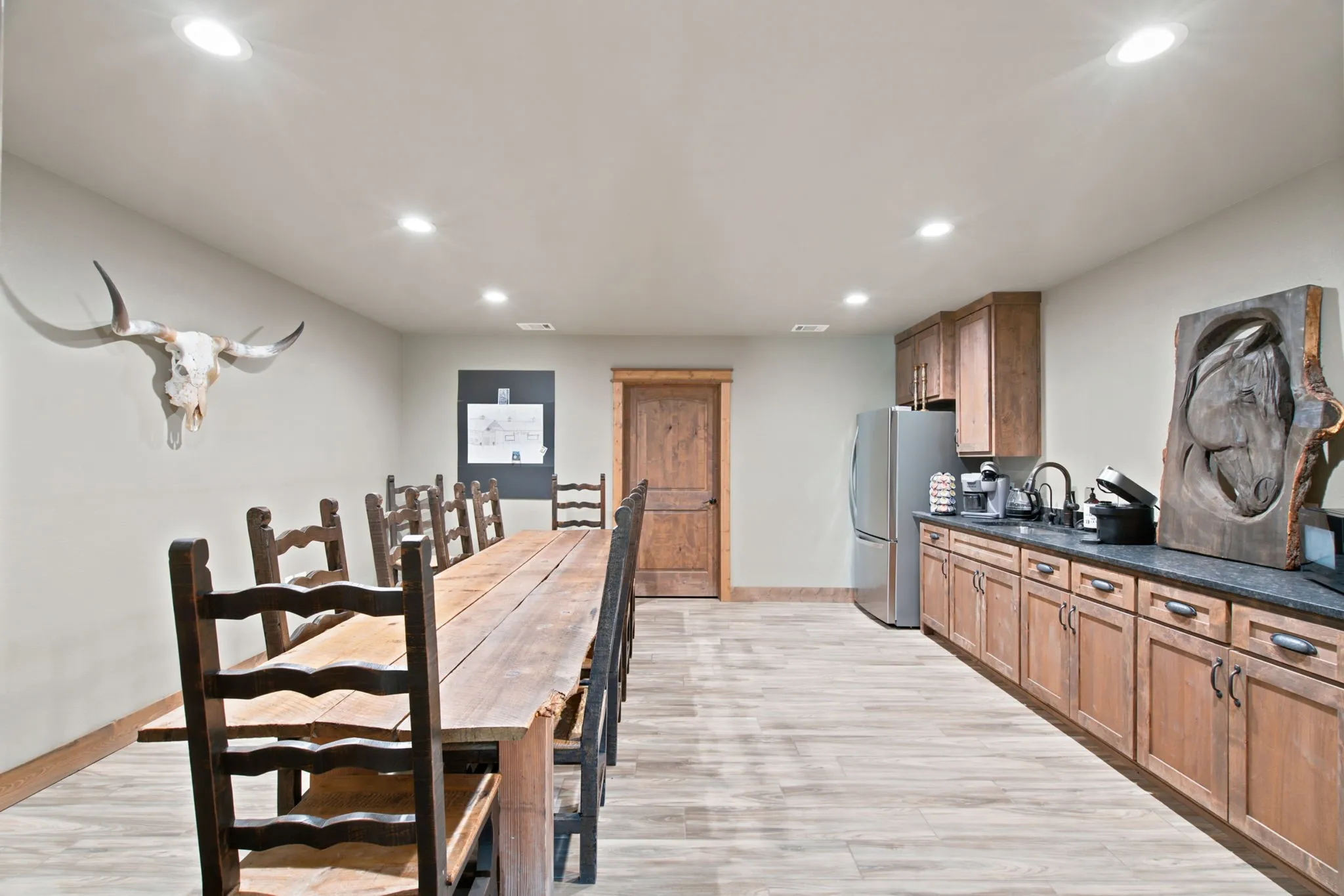 17x17 Conference Room/Break Room