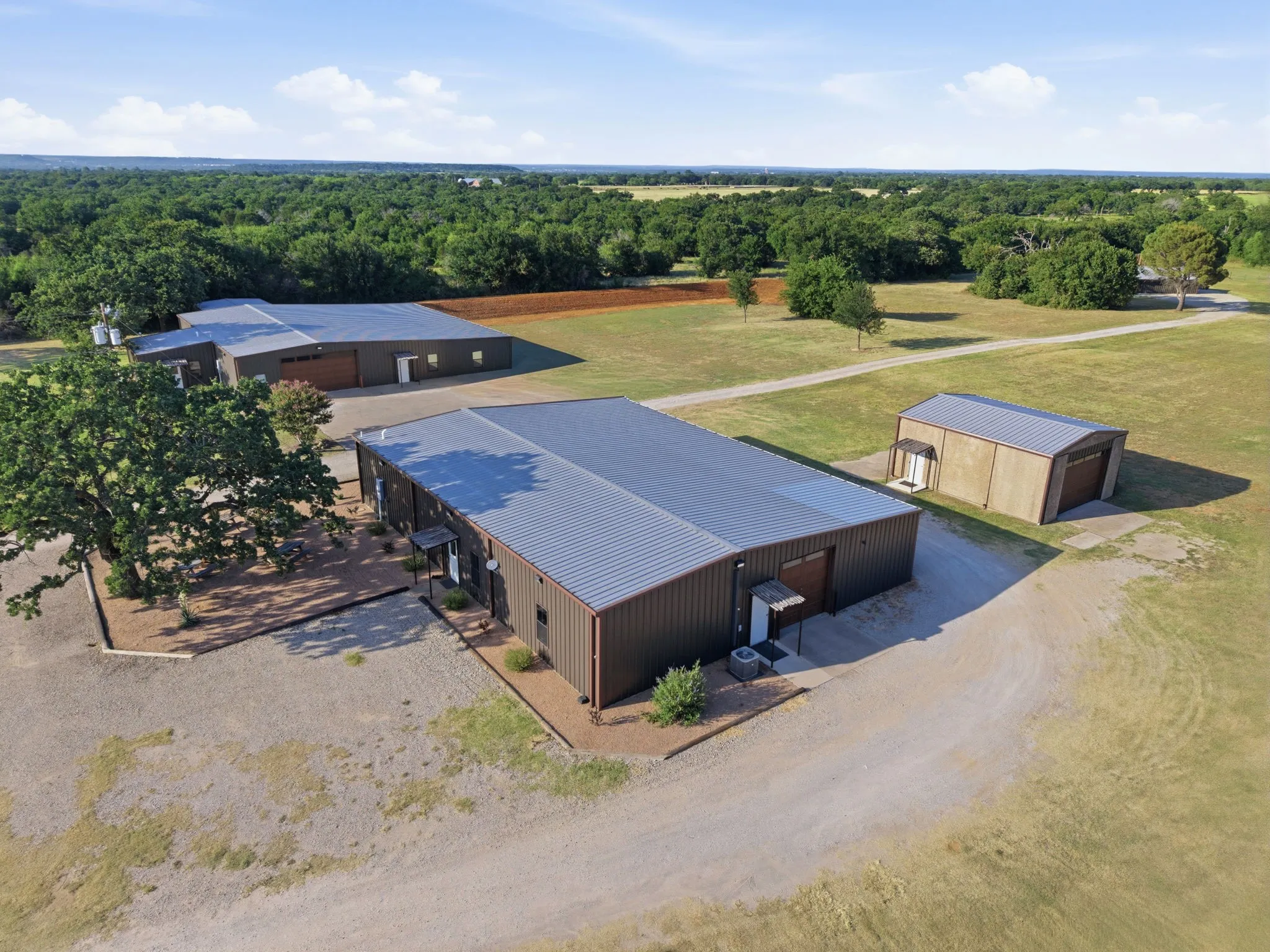 Industrial For Sale in Palo Pinto County , 4711 S Highway 281, Mineral Wells, Texas 76067, 0, 0, Garage spaces, 15,807 Sqft, built in 1992, Price $1,937,000, mls#21306403, Real Estate Agent in Mineral Wells, Homes For Sale in Palo Pinto county, Homes For Sale in Mineral Wells, Realtor in Mineral Wells Texas, Real Estate Brokerage Independent Realty Texas, Luminita Cordes Realtor