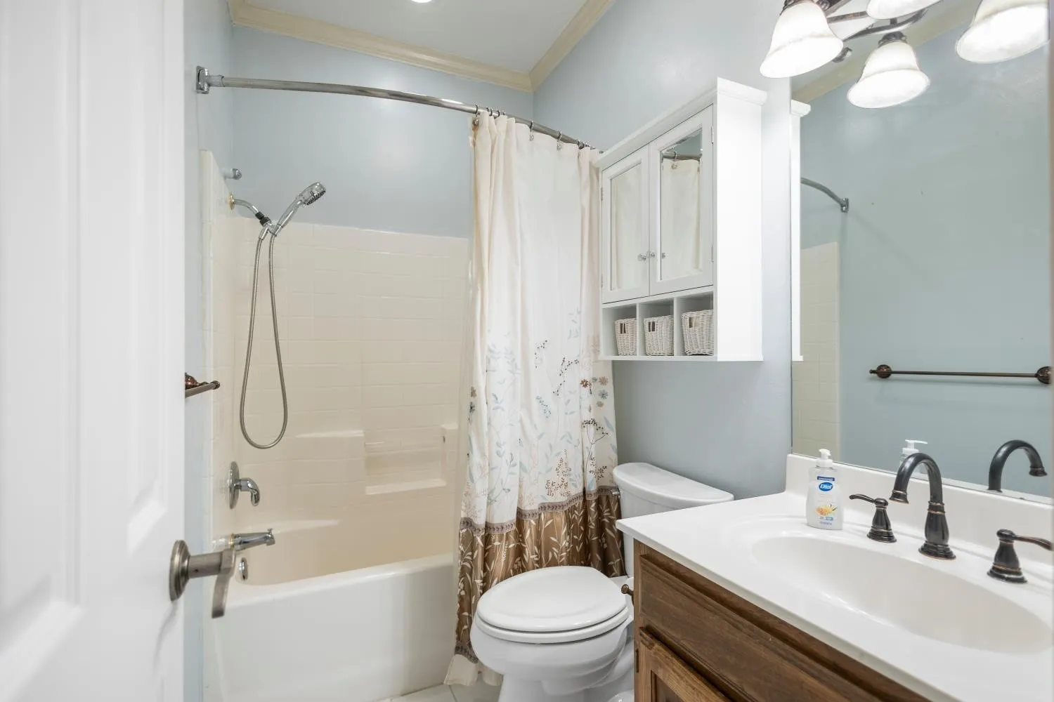 Single Family Residence For Sale in Smith County , 15050 Boaz Lane, Lindale, Texas 75771, 3 Bedroom, 2 Bathroom, 2 Garage spaces, 2,684 Sqft, built in 1998, mls#21337576, Real Estate Agent in Lindale, Homes For Sale in Smith county, Homes For Sale in Lindale, Realtor in Lindale Texas, Real Estate Brokerage Independent Realty Texas, Luminita Cordes Realtor