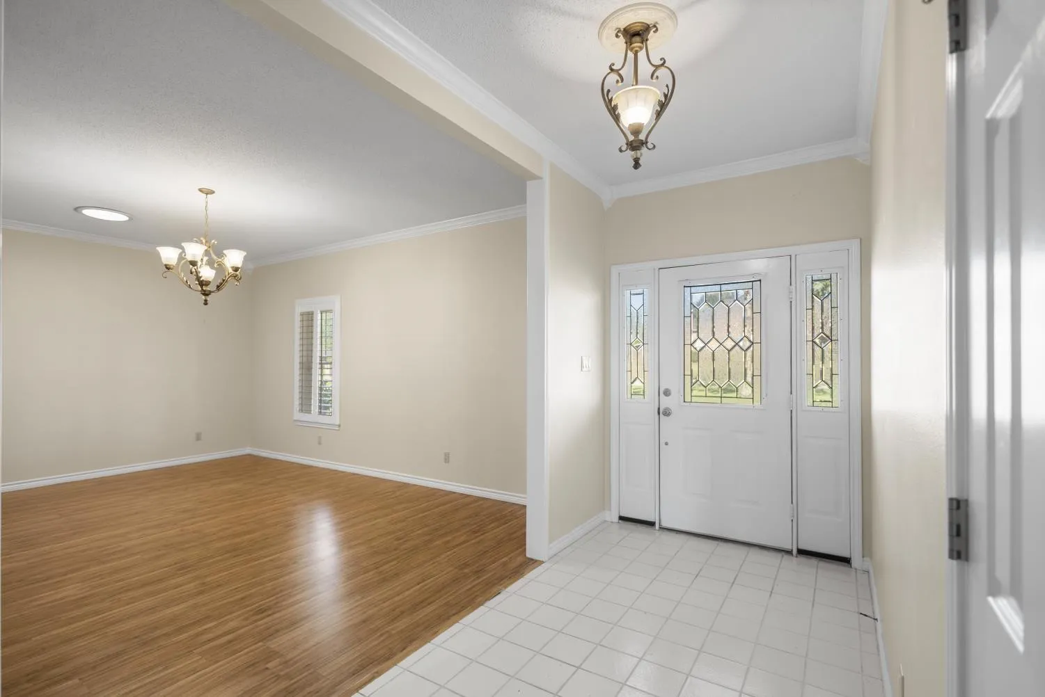Single Family Residence For Sale in Smith County , 15050 Boaz Lane, Lindale, Texas 75771, 3 Bedroom, 2 Bathroom, 2 Garage spaces, 2,684 Sqft, built in 1998, mls#21337576, Real Estate Agent in Lindale, Homes For Sale in Smith county, Homes For Sale in Lindale, Realtor in Lindale Texas, Real Estate Brokerage Independent Realty Texas, Luminita Cordes Realtor