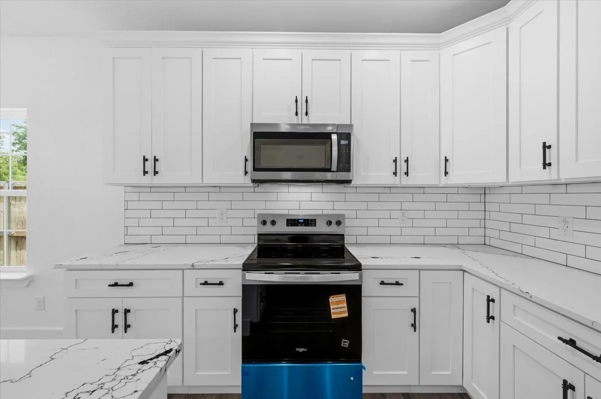 Single Family Residence For Sale in Hood County , 3005 Centaurus Way, Granbury, Texas 76048, 4 Bedroom, 2 Bathroom, 2 Garage spaces, 1,668 Sqft, built in 2025, mls#21336952, Real Estate Agent in Granbury, Homes For Sale in Hood county, Homes For Sale in Granbury, Realtor in Granbury Texas, Real Estate Brokerage Independent Realty Texas, Luminita Cordes Realtor
