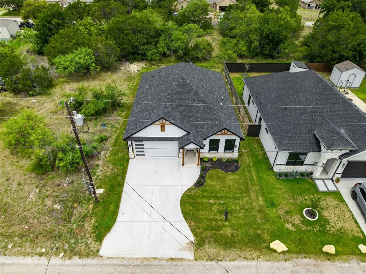 Single Family Residence For Sale in Hood County , 3005 Centaurus Way, Granbury, Texas 76048, 4 Bedroom, 2 Bathroom, 2 Garage spaces, 1,668 Sqft, built in 2025, mls#21336952, Real Estate Agent in Granbury, Homes For Sale in Hood county, Homes For Sale in Granbury, Realtor in Granbury Texas, Real Estate Brokerage Independent Realty Texas, Luminita Cordes Realtor